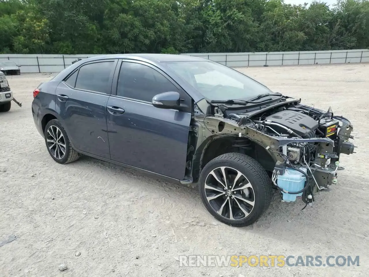 4 fotografías del automóvil dañado 5YFBURHE0KP860605 TOYOTA COROLLA 2019
