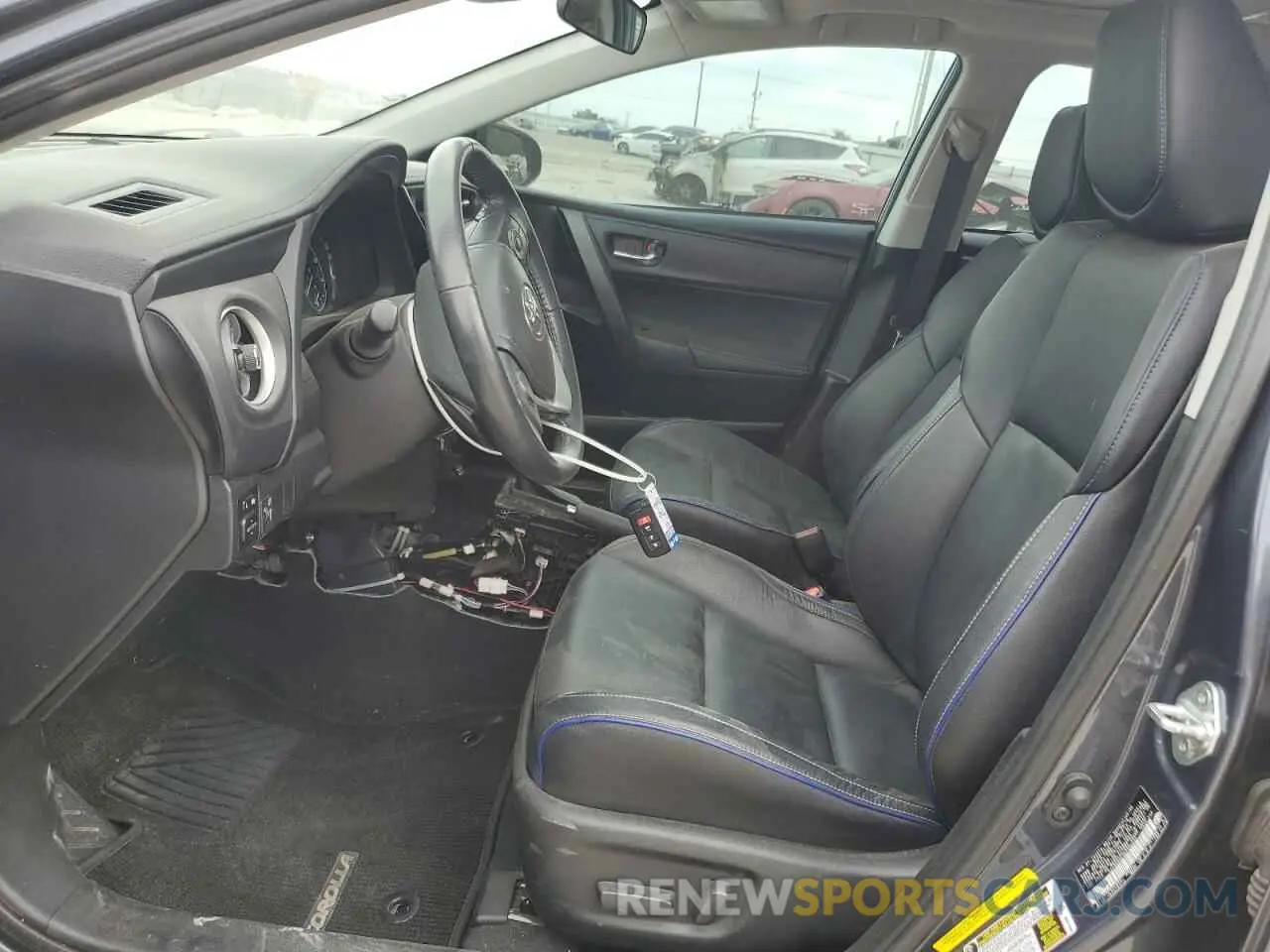 7 fotografías del automóvil dañado 5YFBURHE0KP860605 TOYOTA COROLLA 2019