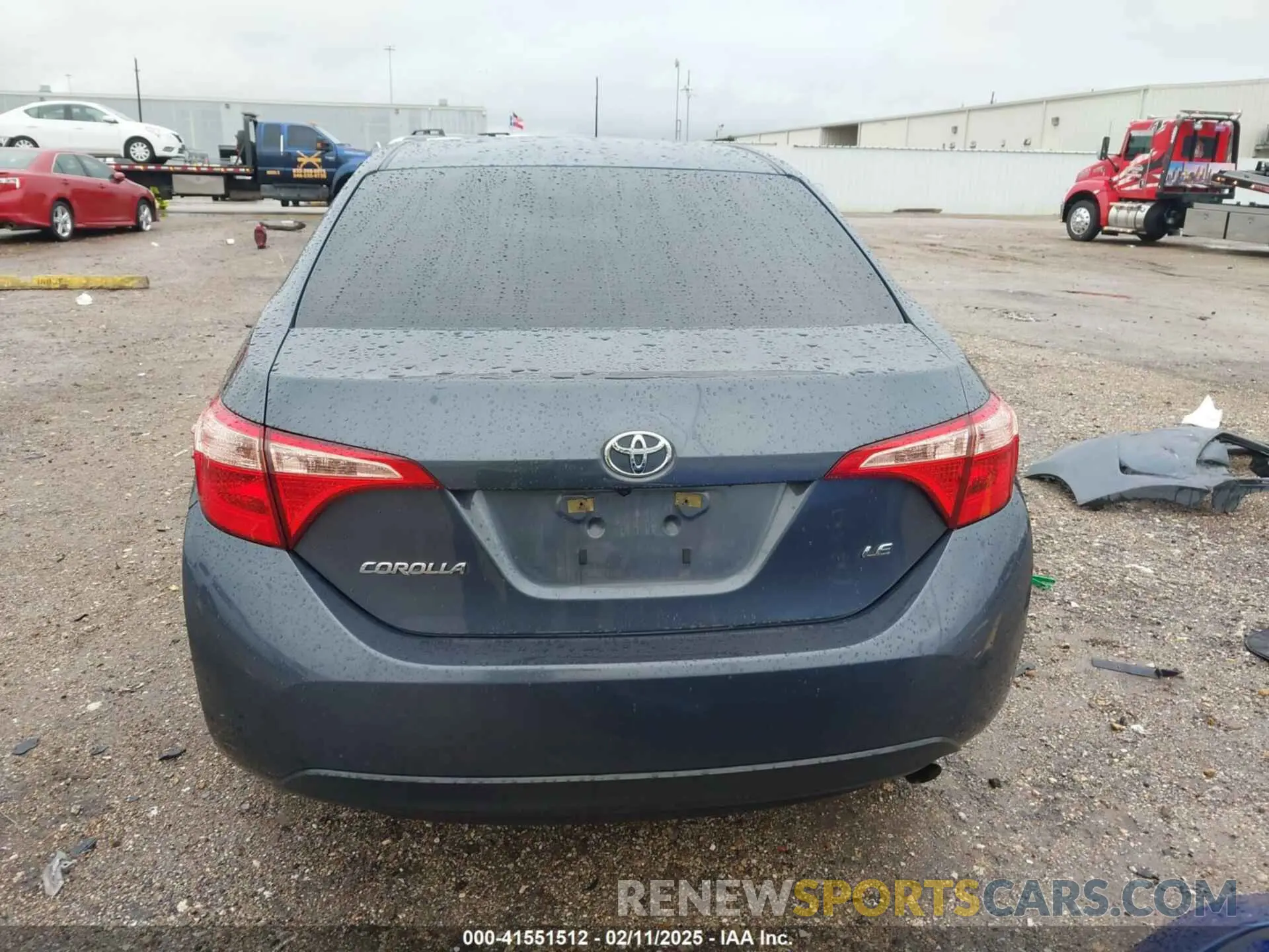 17 fotografías del automóvil dañado 5YFBURHE0KP861141 TOYOTA COROLLA 2019