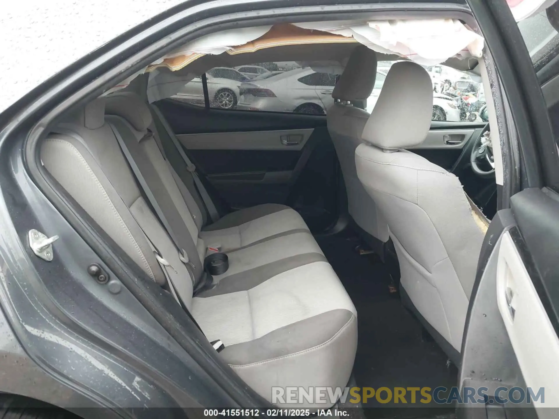 8 fotografías del automóvil dañado 5YFBURHE0KP861141 TOYOTA COROLLA 2019