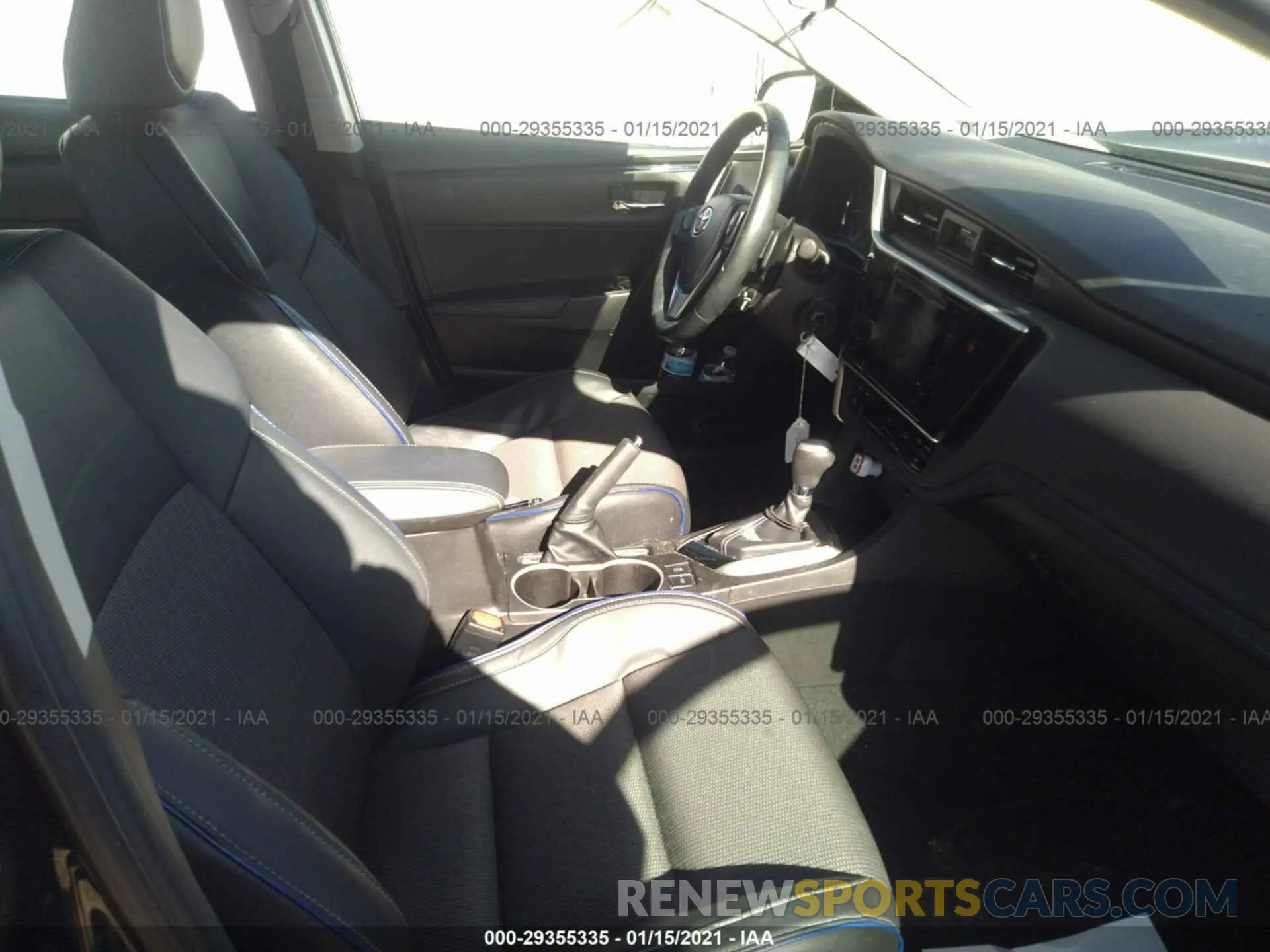5 fotografías del automóvil dañado 5YFBURHE0KP861169 TOYOTA COROLLA 2019