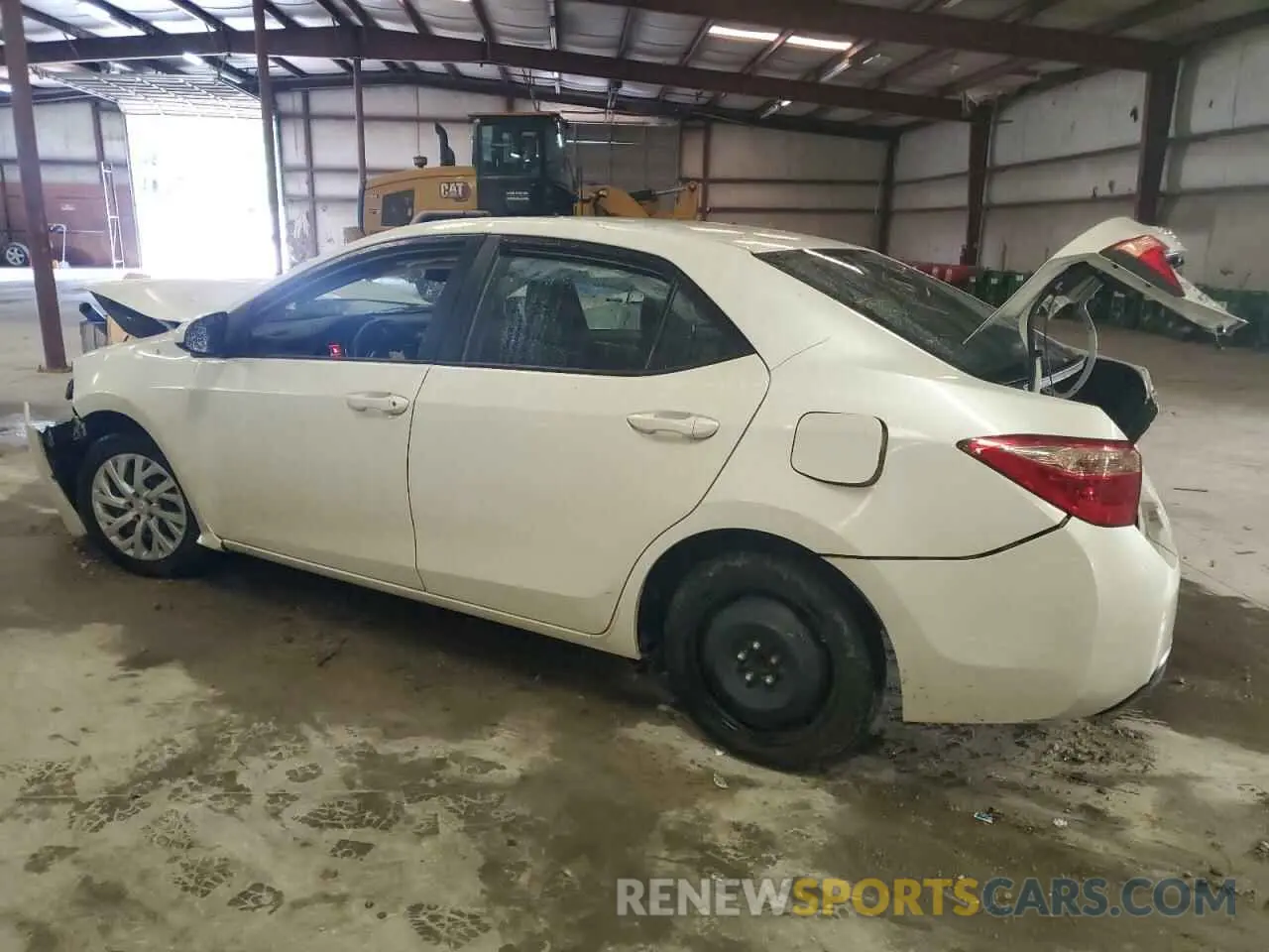 2 fotografías del automóvil dañado 5YFBURHE0KP870650 TOYOTA COROLLA 2019