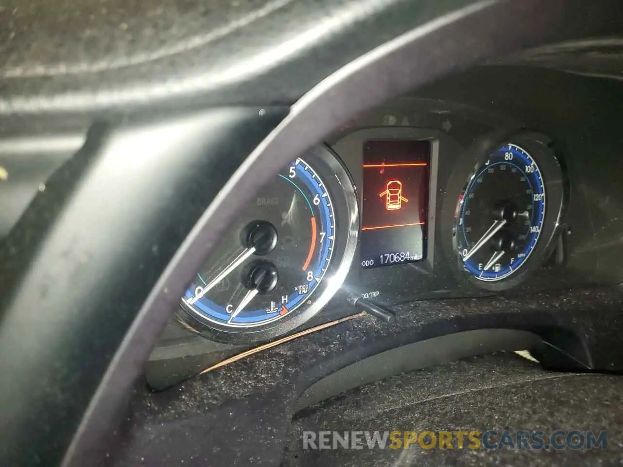 9 fotografías del automóvil dañado 5YFBURHE0KP870650 TOYOTA COROLLA 2019