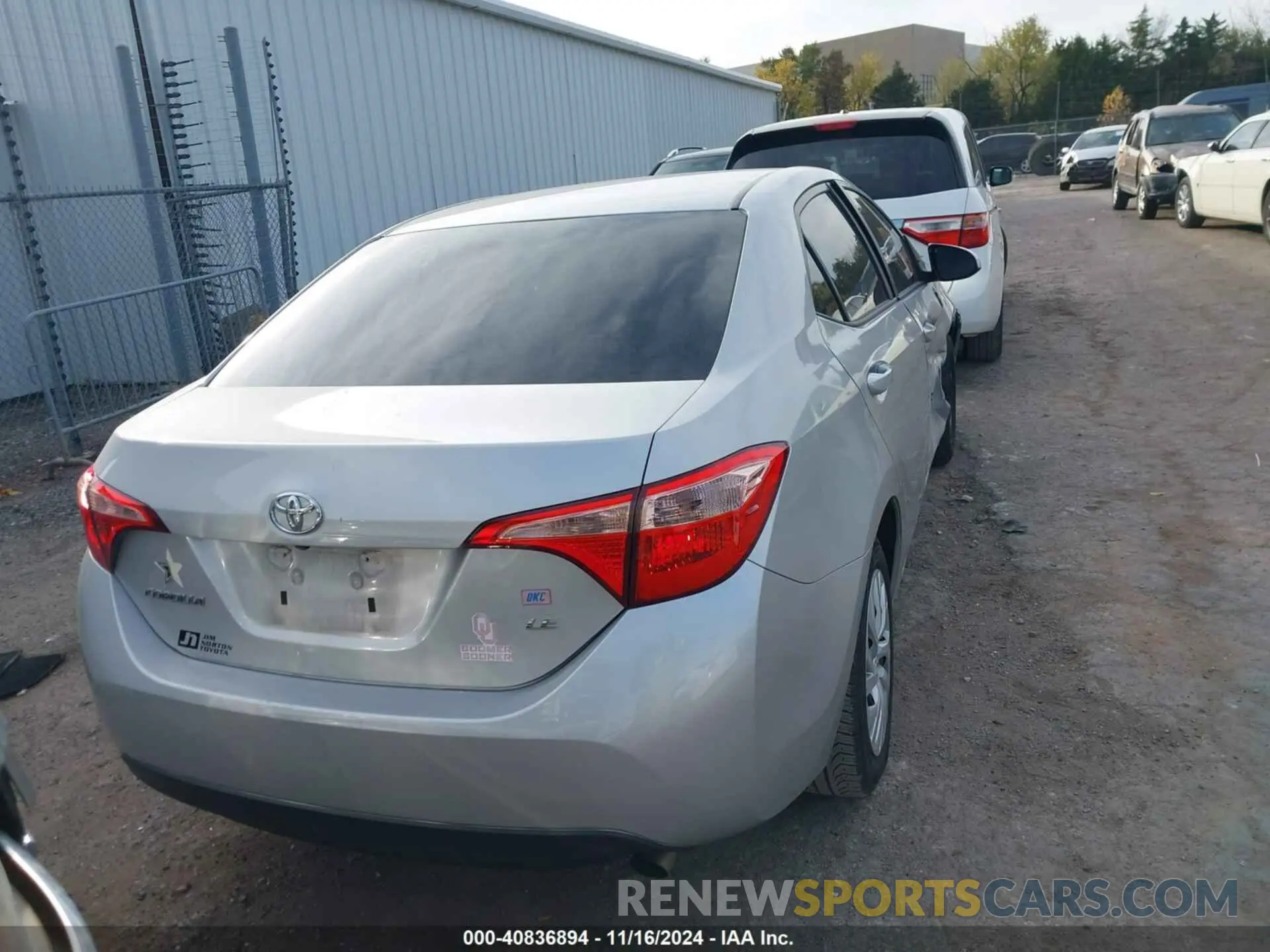 16 fotografías del automóvil dañado 5YFBURHE0KP876545 TOYOTA COROLLA 2019