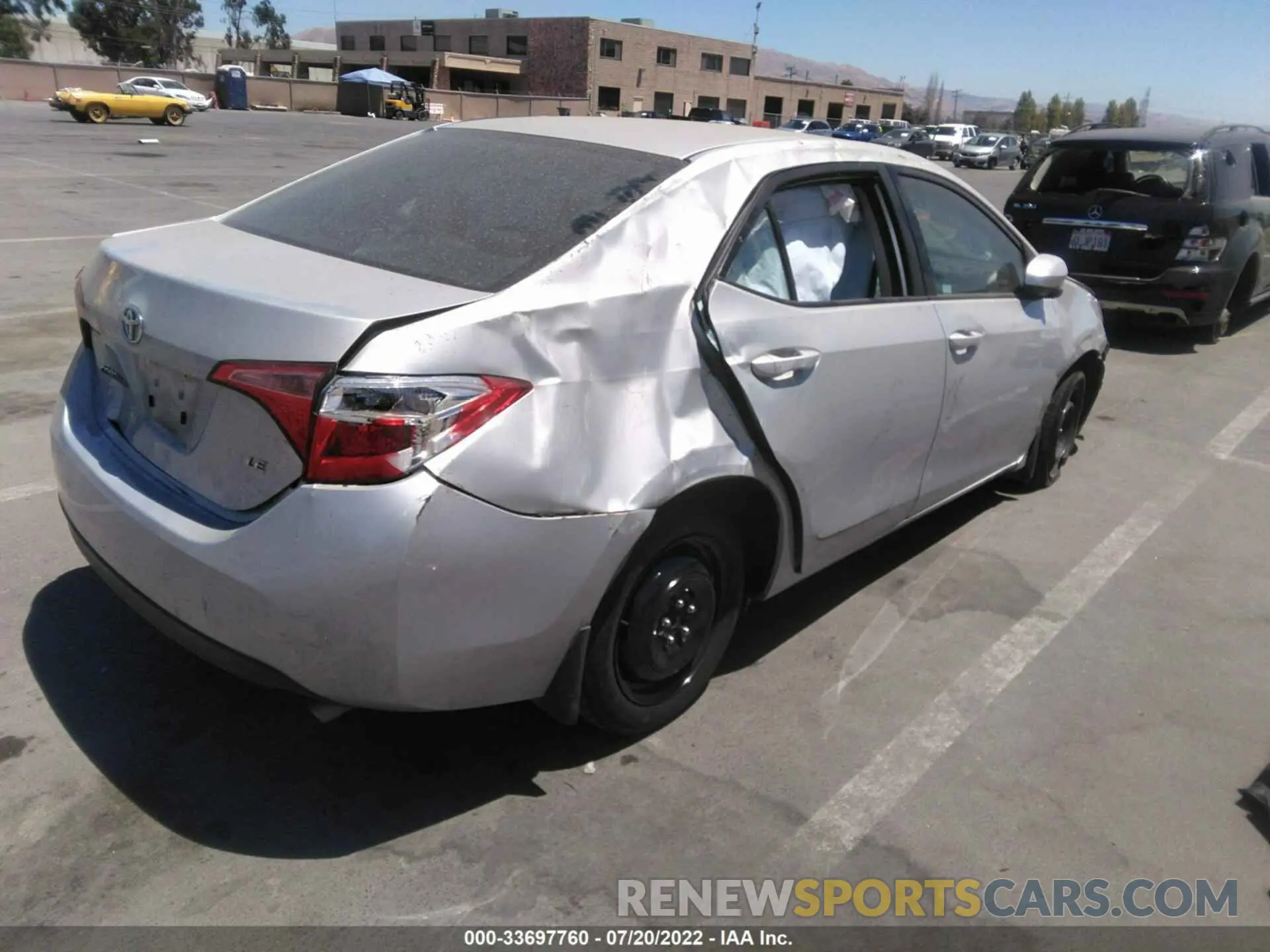 4 fotografías del automóvil dañado 5YFBURHE0KP876643 TOYOTA COROLLA 2019