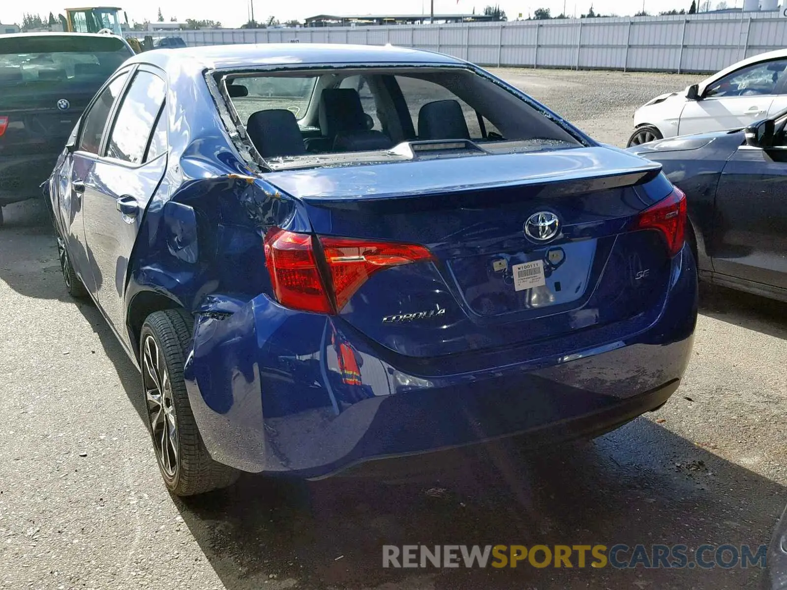 3 fotografías del automóvil dañado 5YFBURHE0KP878604 TOYOTA COROLLA 2019