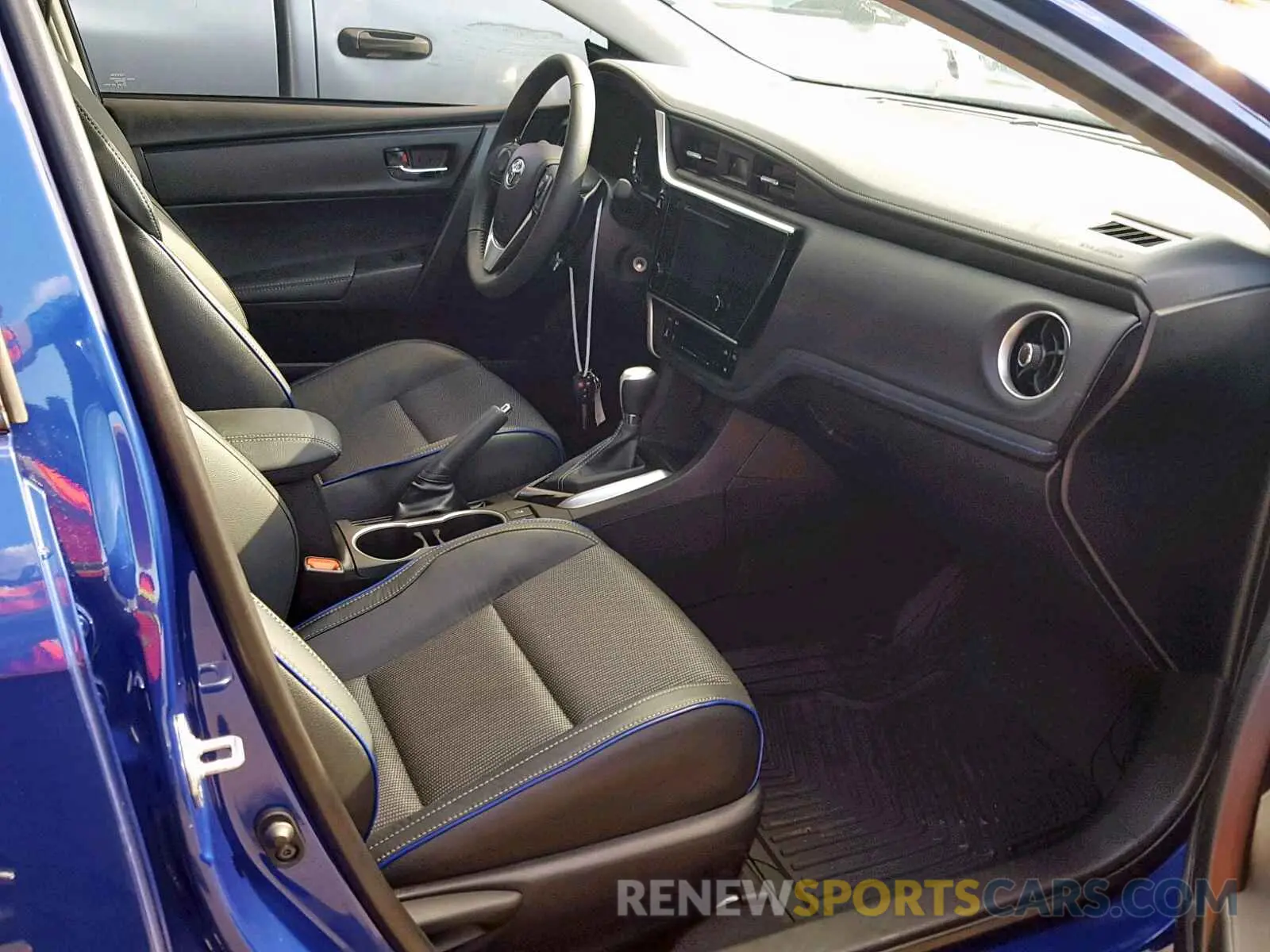 5 fotografías del automóvil dañado 5YFBURHE0KP878604 TOYOTA COROLLA 2019