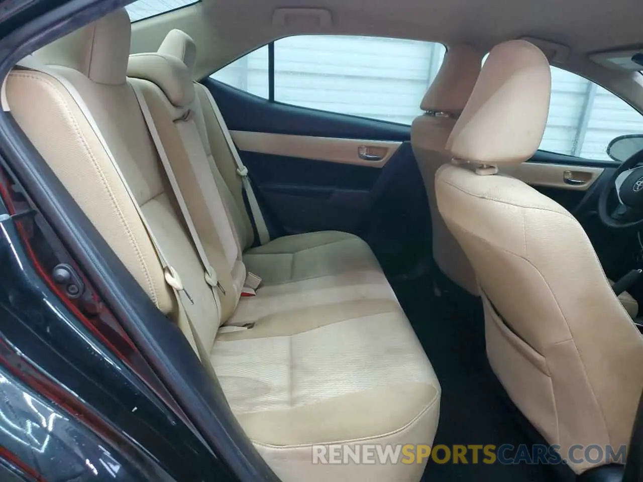 10 fotografías del automóvil dañado 5YFBURHE0KP882488 TOYOTA COROLLA 2019