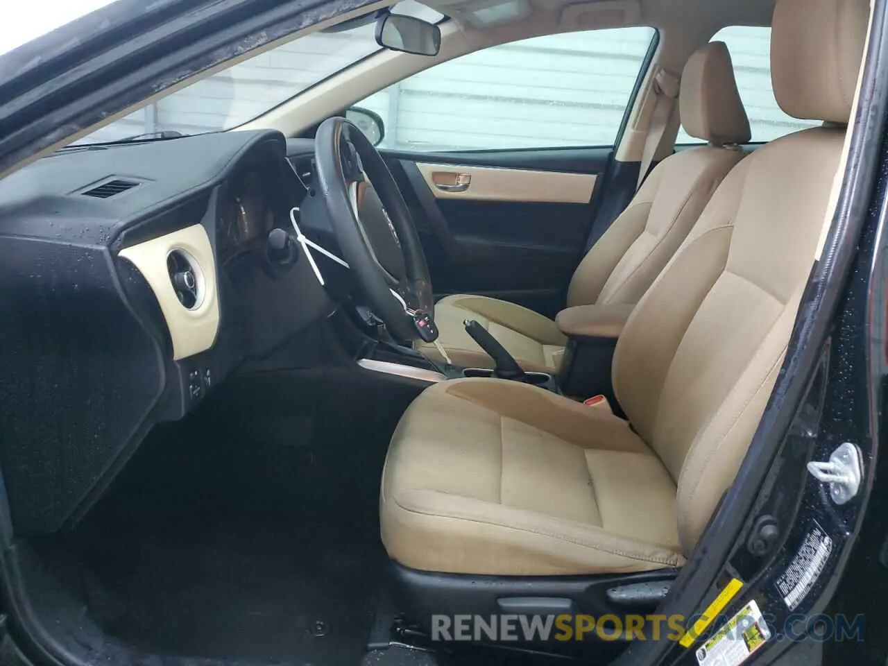 7 fotografías del automóvil dañado 5YFBURHE0KP882488 TOYOTA COROLLA 2019
