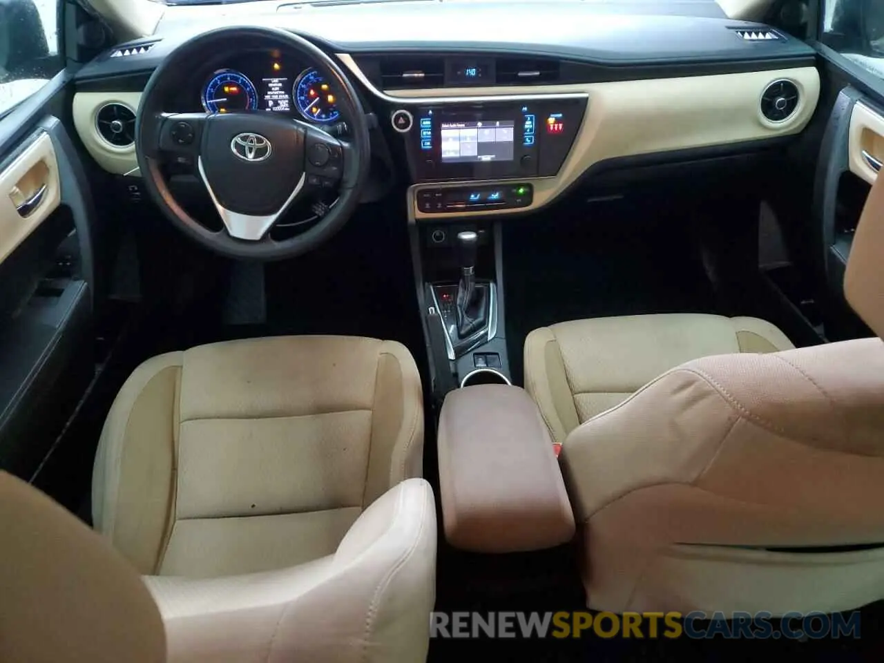 8 fotografías del automóvil dañado 5YFBURHE0KP882488 TOYOTA COROLLA 2019