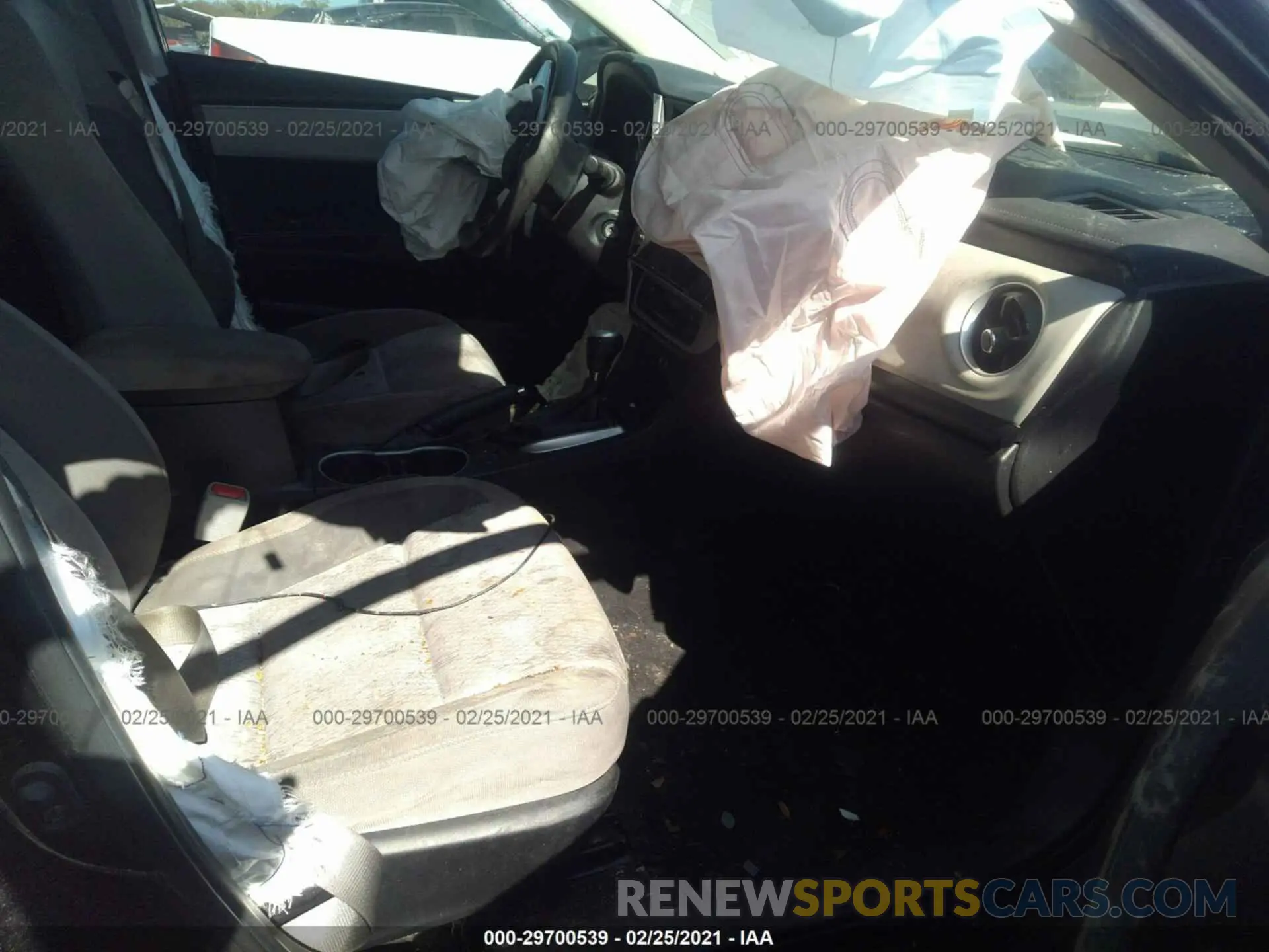 5 fotografías del automóvil dañado 5YFBURHE0KP882507 TOYOTA COROLLA 2019