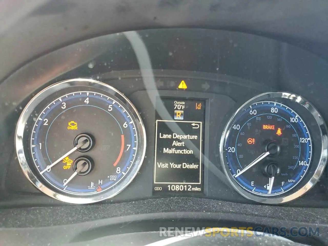 9 fotografías del automóvil dañado 5YFBURHE0KP885875 TOYOTA COROLLA 2019
