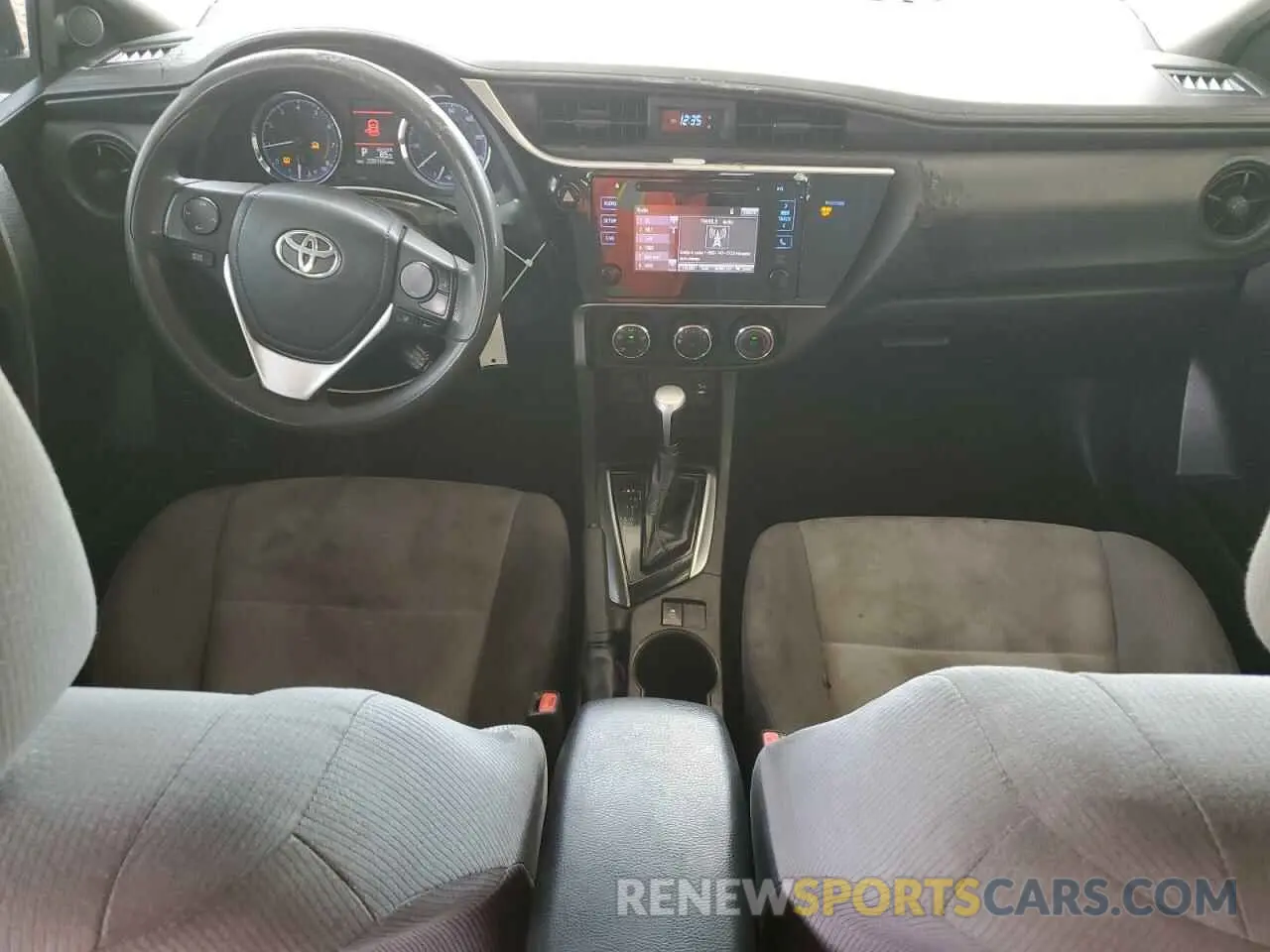 8 fotografías del automóvil dañado 5YFBURHE0KP886878 TOYOTA COROLLA 2019