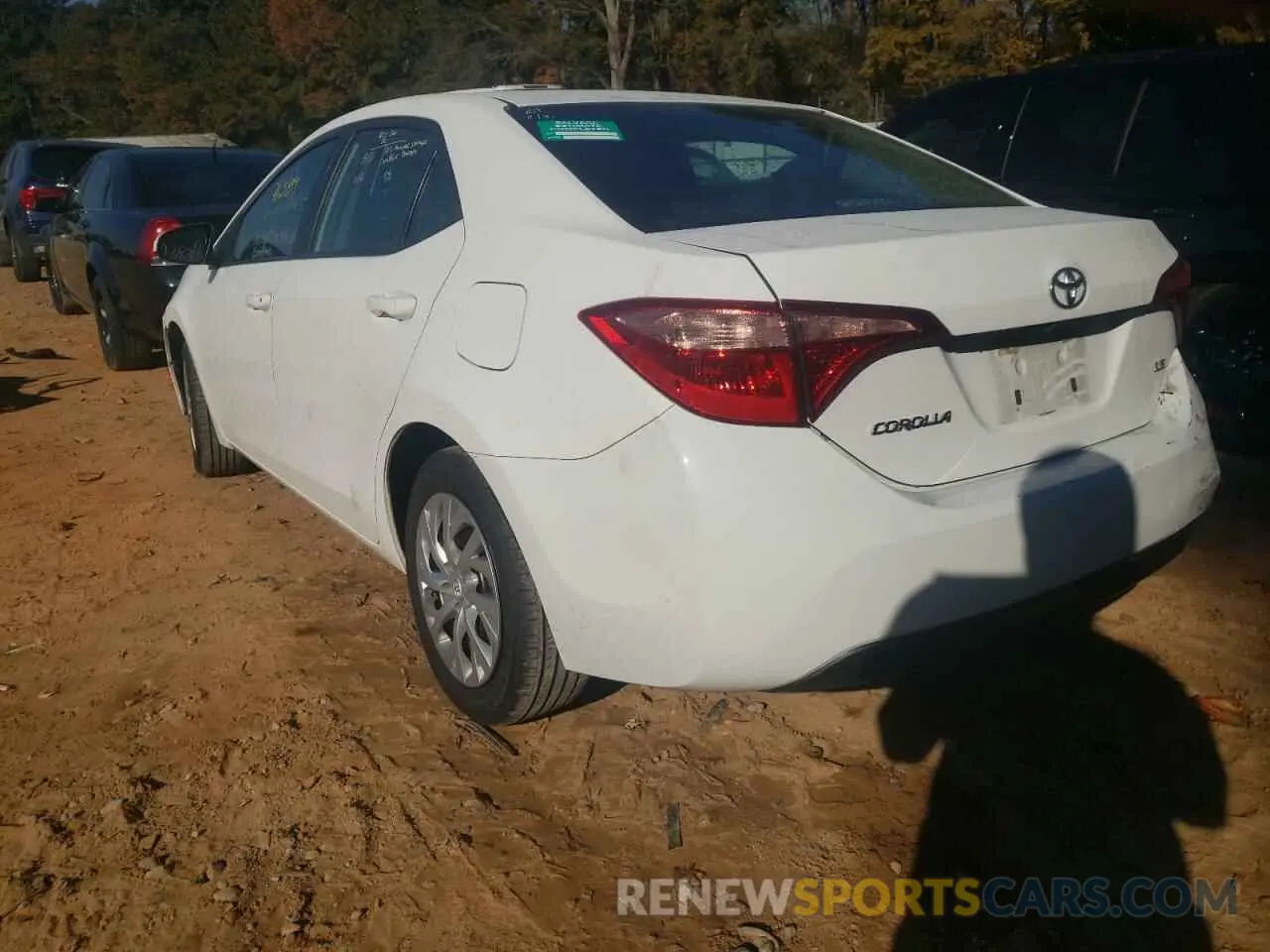 3 fotografías del automóvil dañado 5YFBURHE0KP886931 TOYOTA COROLLA 2019