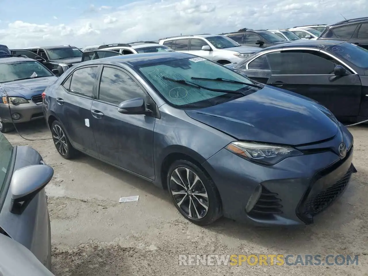 4 fotografías del automóvil dañado 5YFBURHE0KP887867 TOYOTA COROLLA 2019