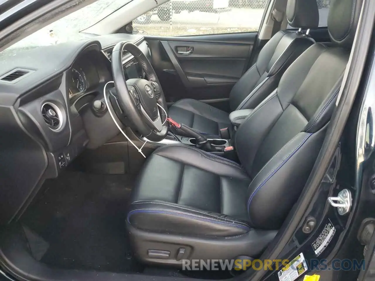 7 fotografías del automóvil dañado 5YFBURHE0KP888419 TOYOTA COROLLA 2019