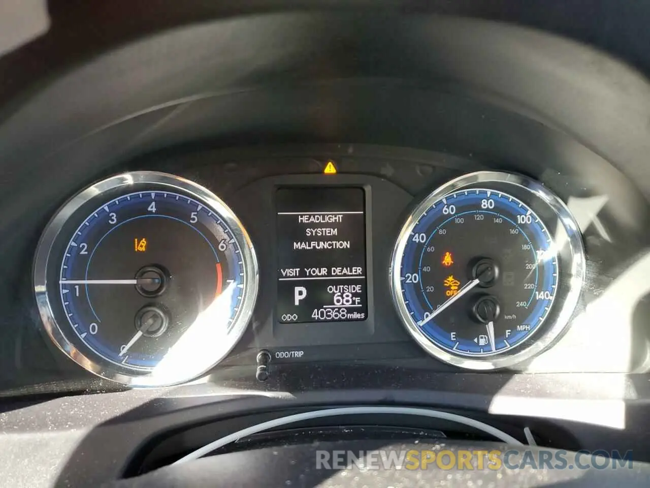 9 fotografías del automóvil dañado 5YFBURHE0KP888677 TOYOTA COROLLA 2019