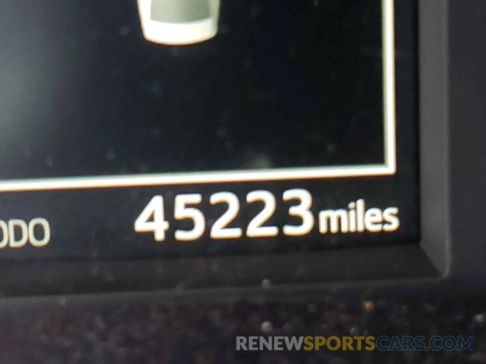 8 fotografías del automóvil dañado 5YFBURHE0KP890509 TOYOTA COROLLA 2019