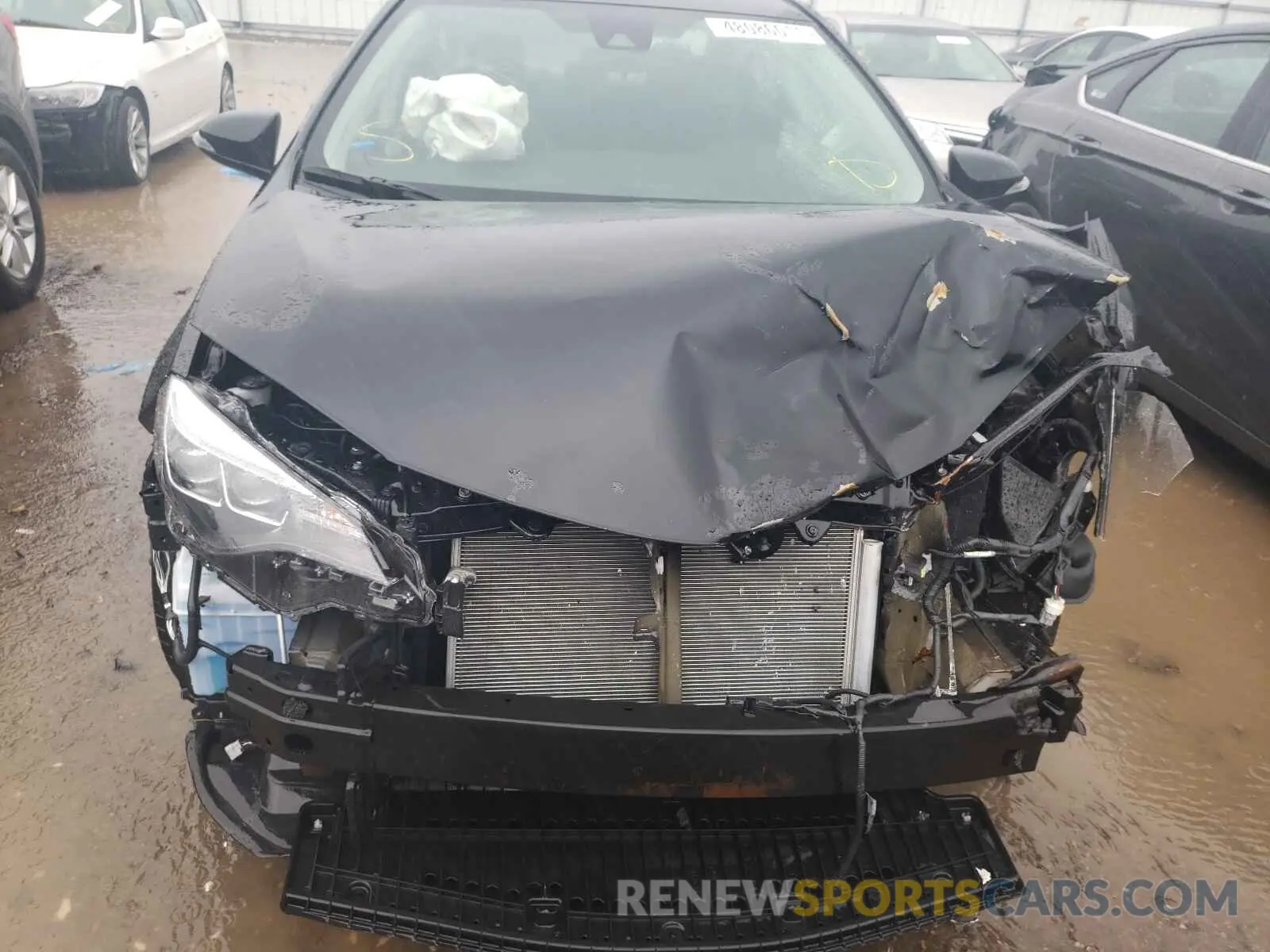 9 fotografías del automóvil dañado 5YFBURHE0KP890509 TOYOTA COROLLA 2019