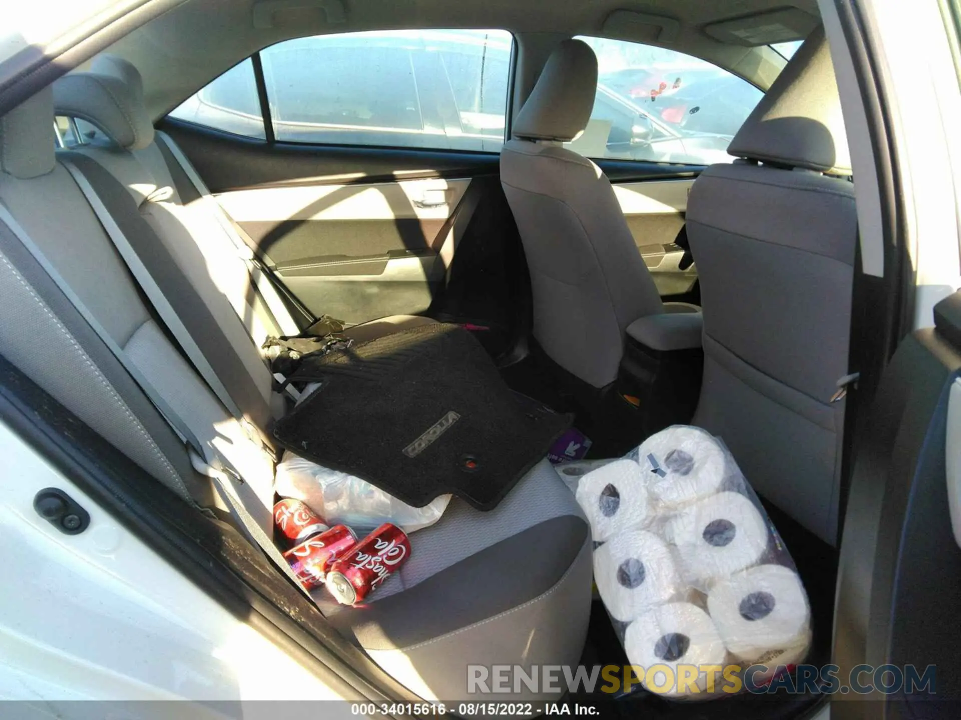 8 fotografías del automóvil dañado 5YFBURHE0KP893877 TOYOTA COROLLA 2019