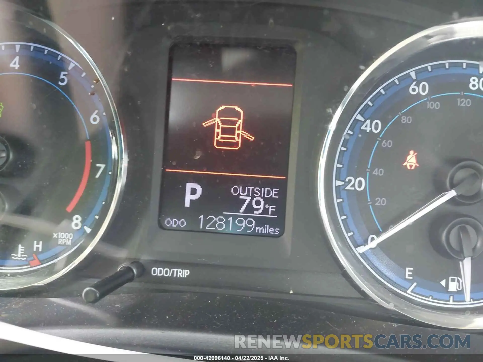 15 fotografías del automóvil dañado 5YFBURHE0KP895824 TOYOTA COROLLA 2019