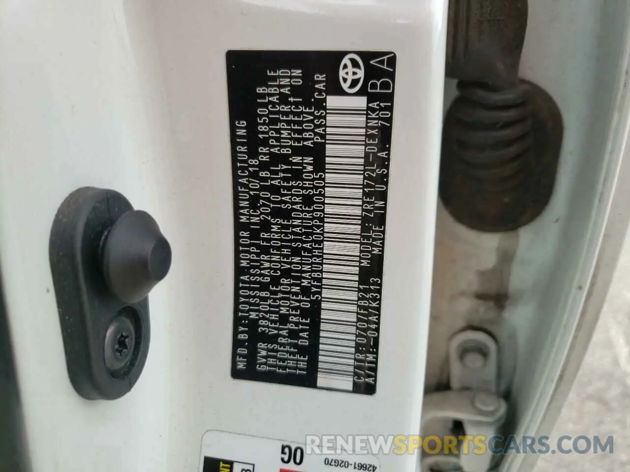 10 fotografías del automóvil dañado 5YFBURHE0KP900505 TOYOTA COROLLA 2019