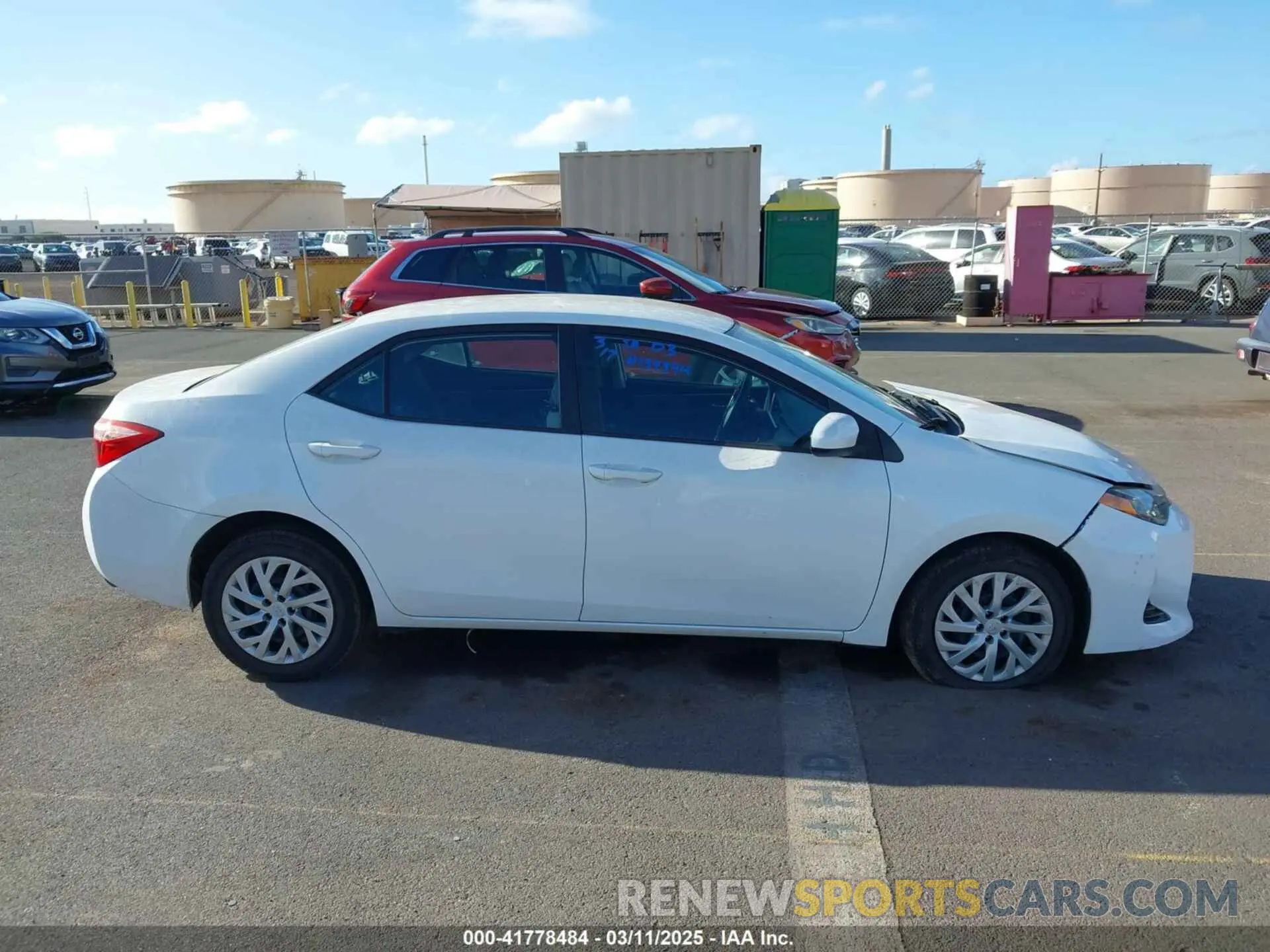 14 fotografías del automóvil dañado 5YFBURHE0KP902271 TOYOTA COROLLA 2019