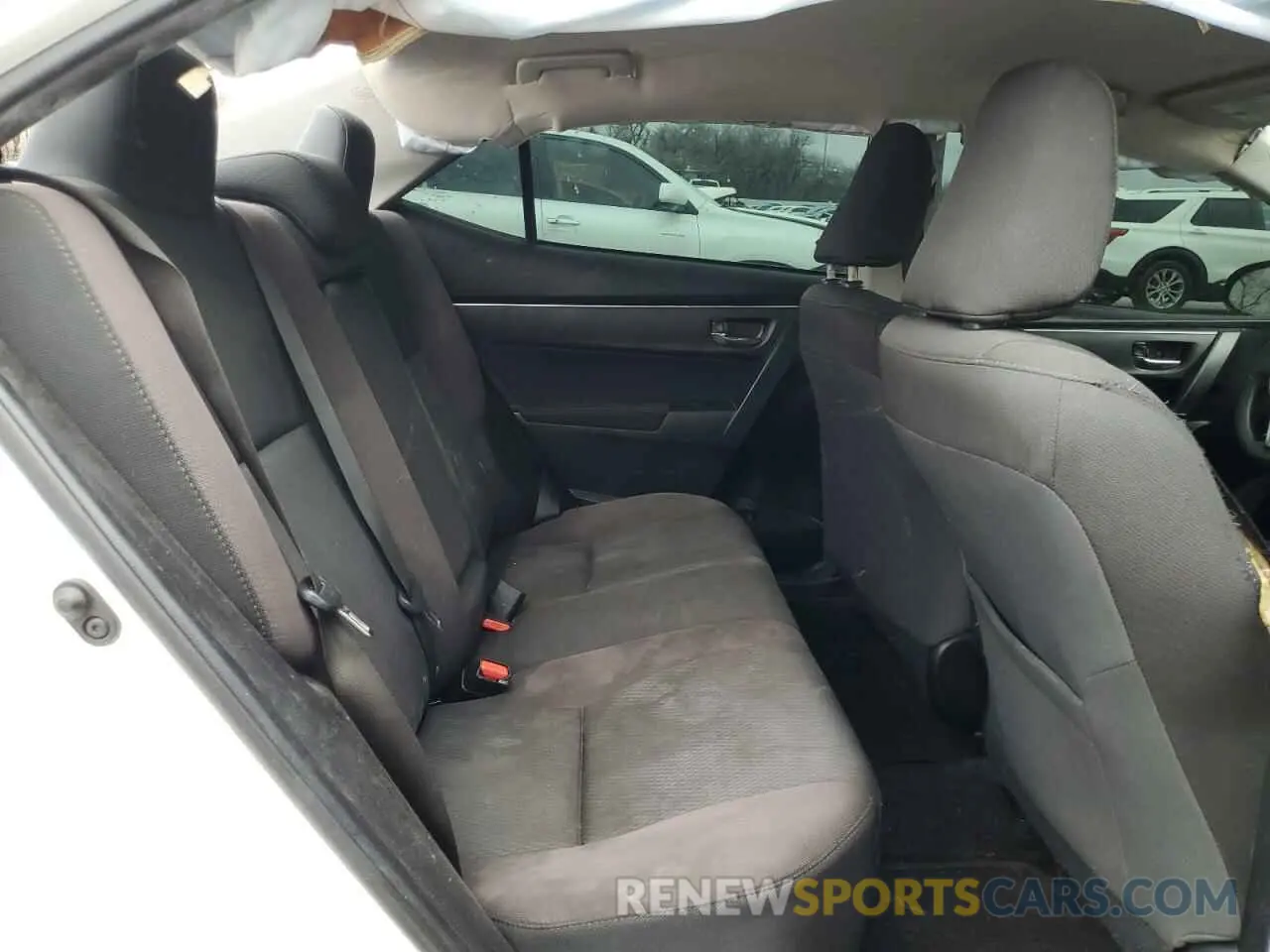 11 fotografías del automóvil dañado 5YFBURHE0KP904196 TOYOTA COROLLA 2019