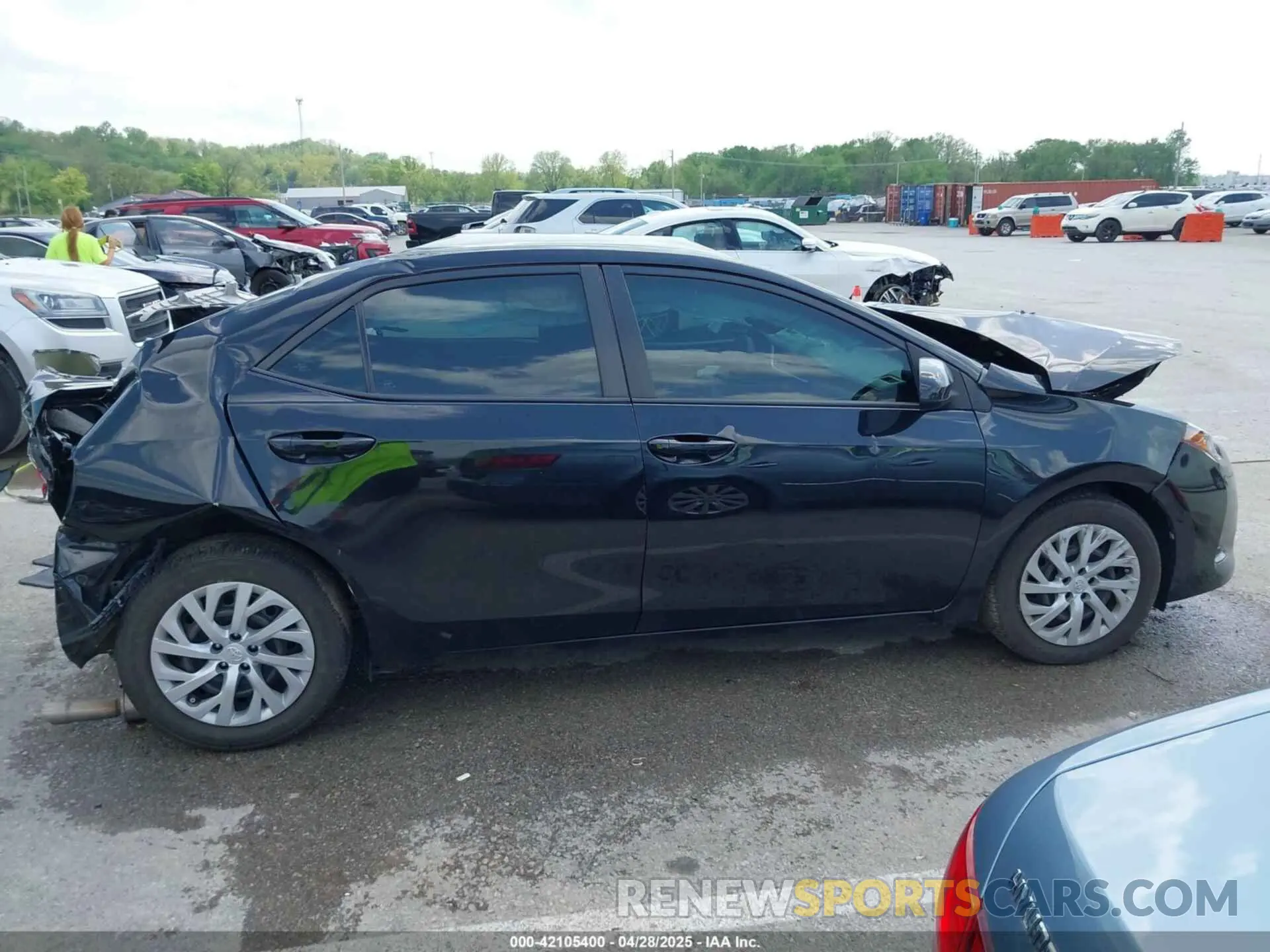 13 fotografías del automóvil dañado 5YFBURHE0KP914825 TOYOTA COROLLA 2019