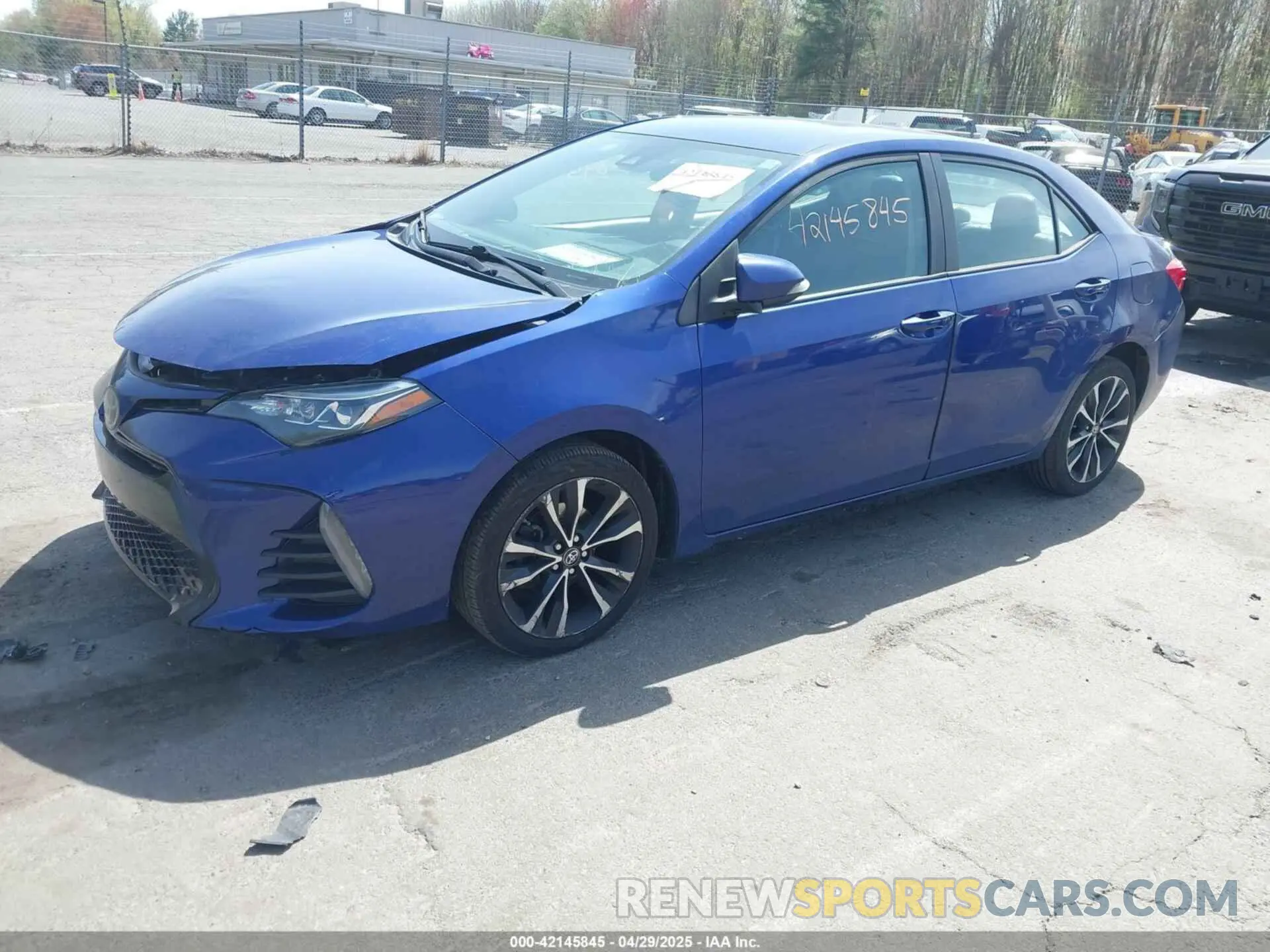 2 fotografías del automóvil dañado 5YFBURHE0KP916168 TOYOTA COROLLA 2019