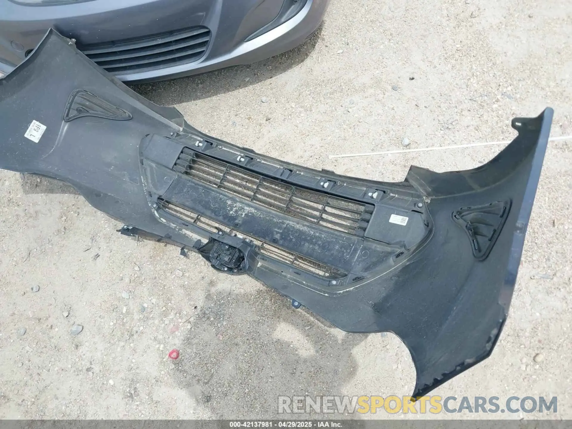 12 fotografías del automóvil dañado 5YFBURHE0KP922567 TOYOTA COROLLA 2019