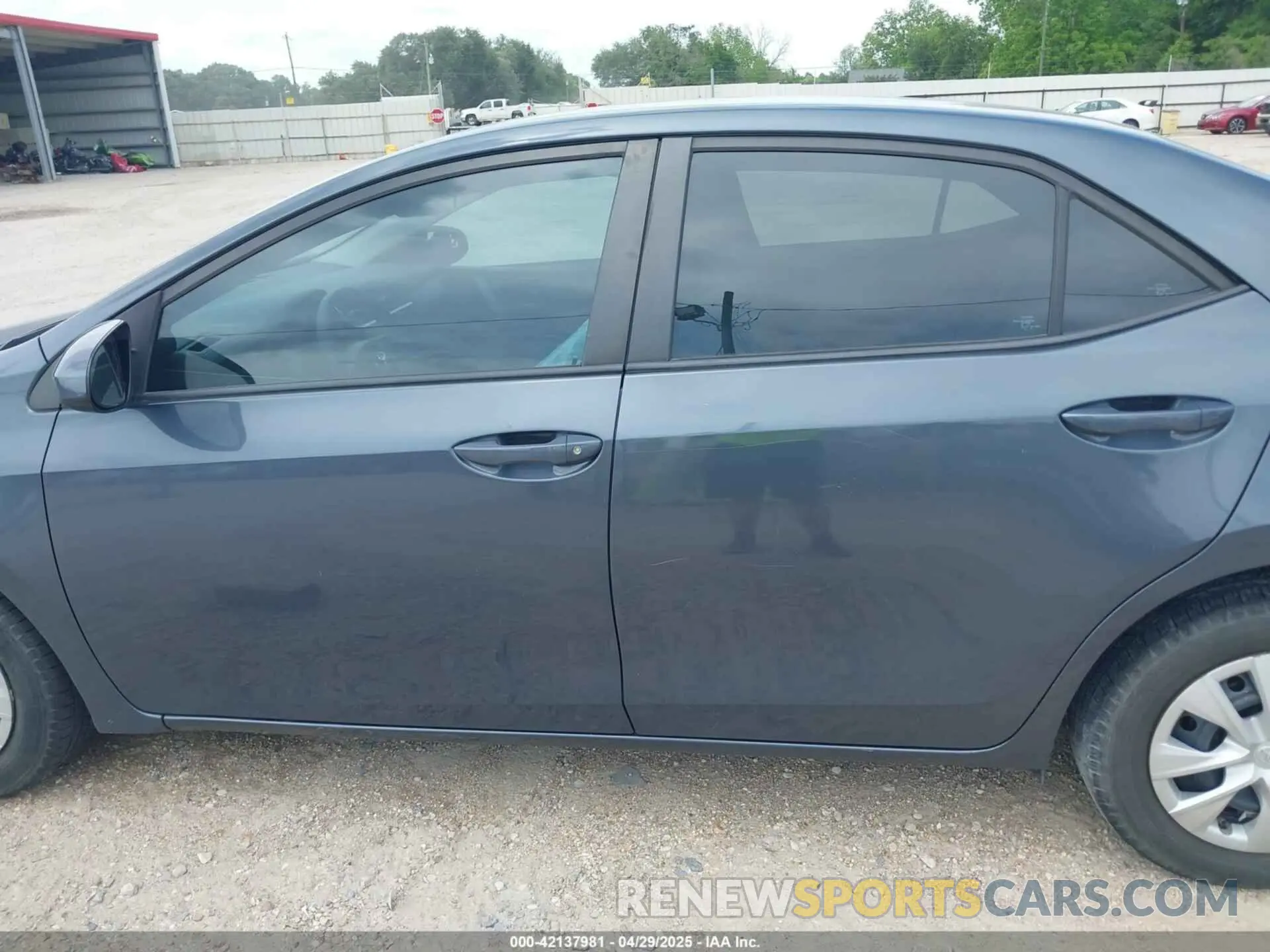 15 fotografías del automóvil dañado 5YFBURHE0KP922567 TOYOTA COROLLA 2019