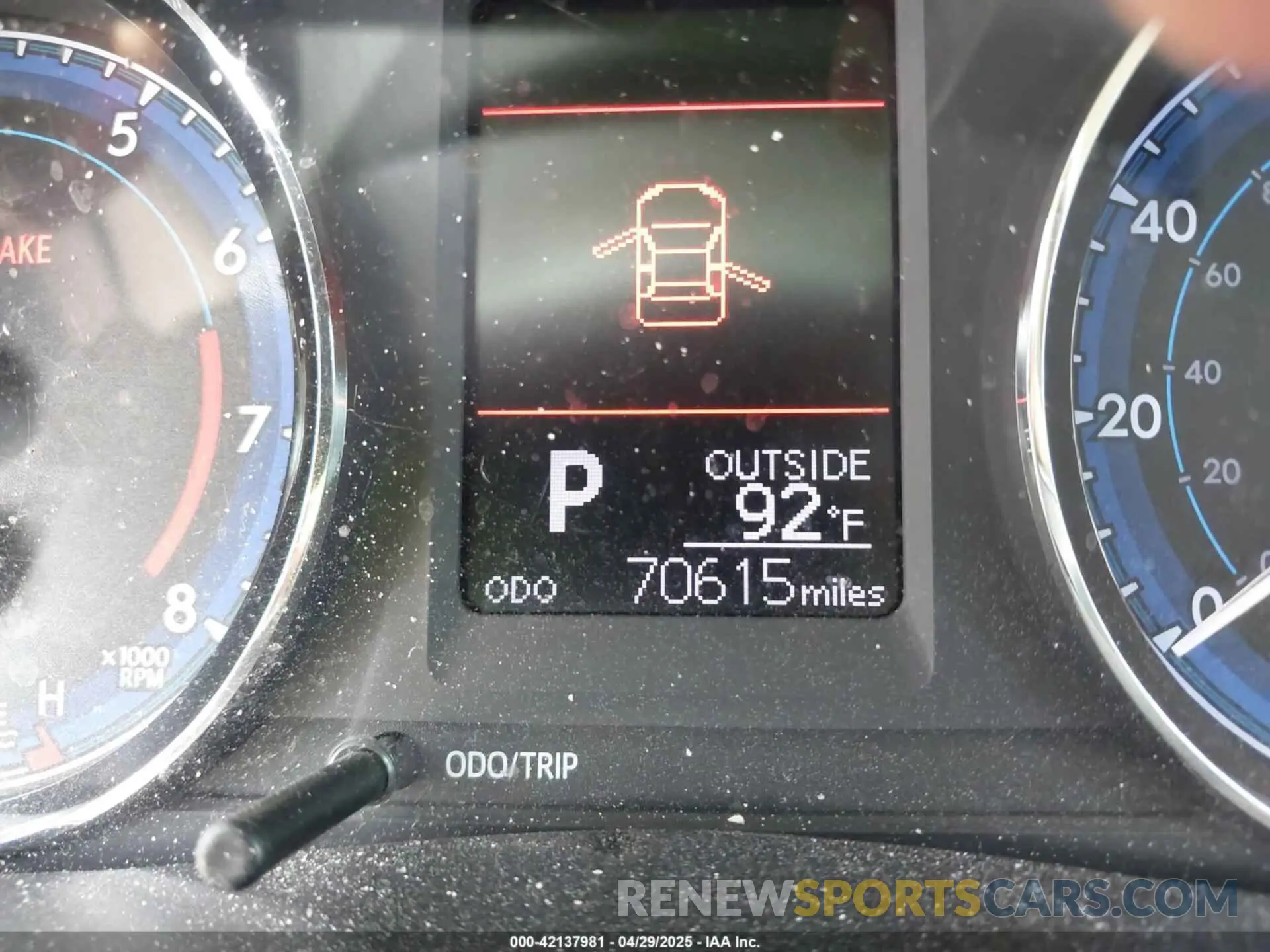 16 fotografías del automóvil dañado 5YFBURHE0KP922567 TOYOTA COROLLA 2019