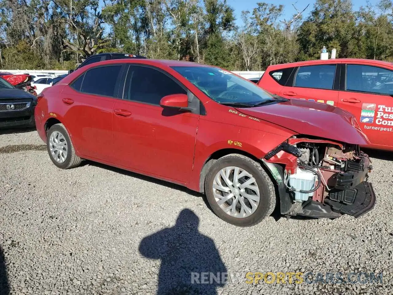 4 fotografías del automóvil dañado 5YFBURHE0KP922794 TOYOTA COROLLA 2019