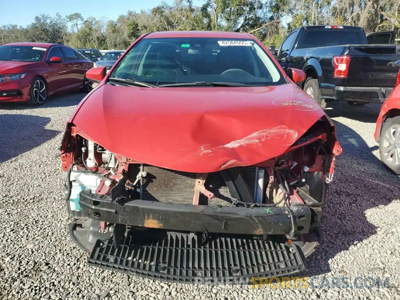5 fotografías del automóvil dañado 5YFBURHE0KP922794 TOYOTA COROLLA 2019