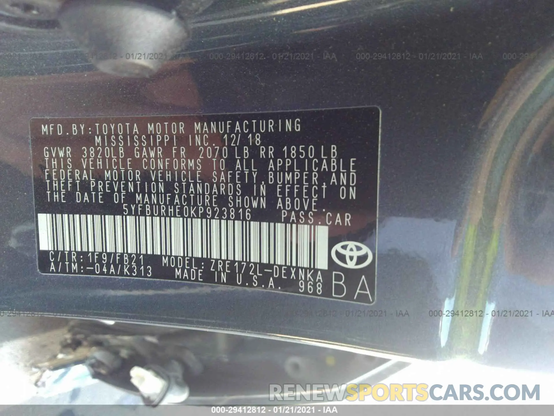 9 fotografías del automóvil dañado 5YFBURHE0KP923816 TOYOTA COROLLA 2019