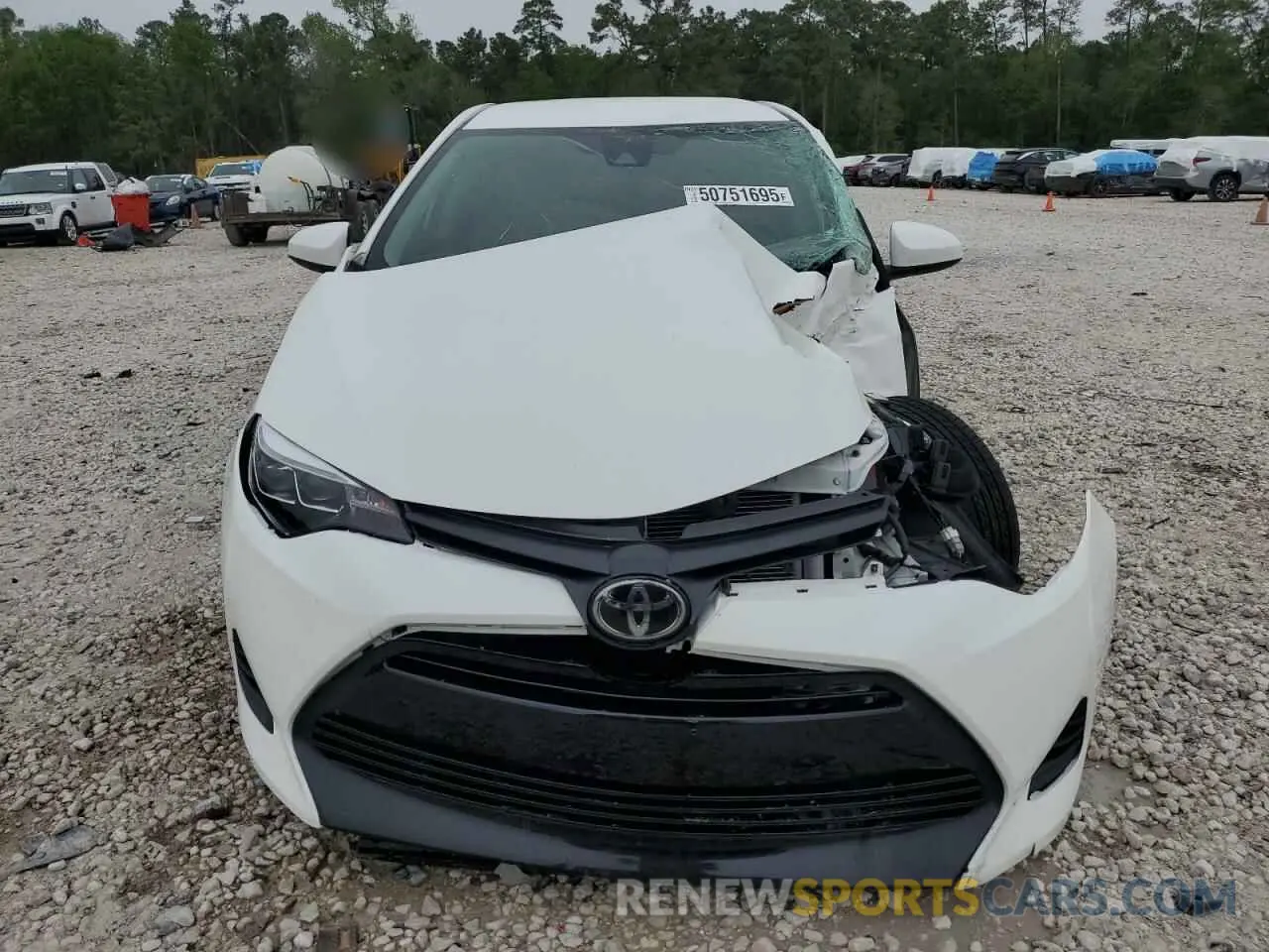 5 fotografías del automóvil dañado 5YFBURHE0KP924903 TOYOTA COROLLA 2019
