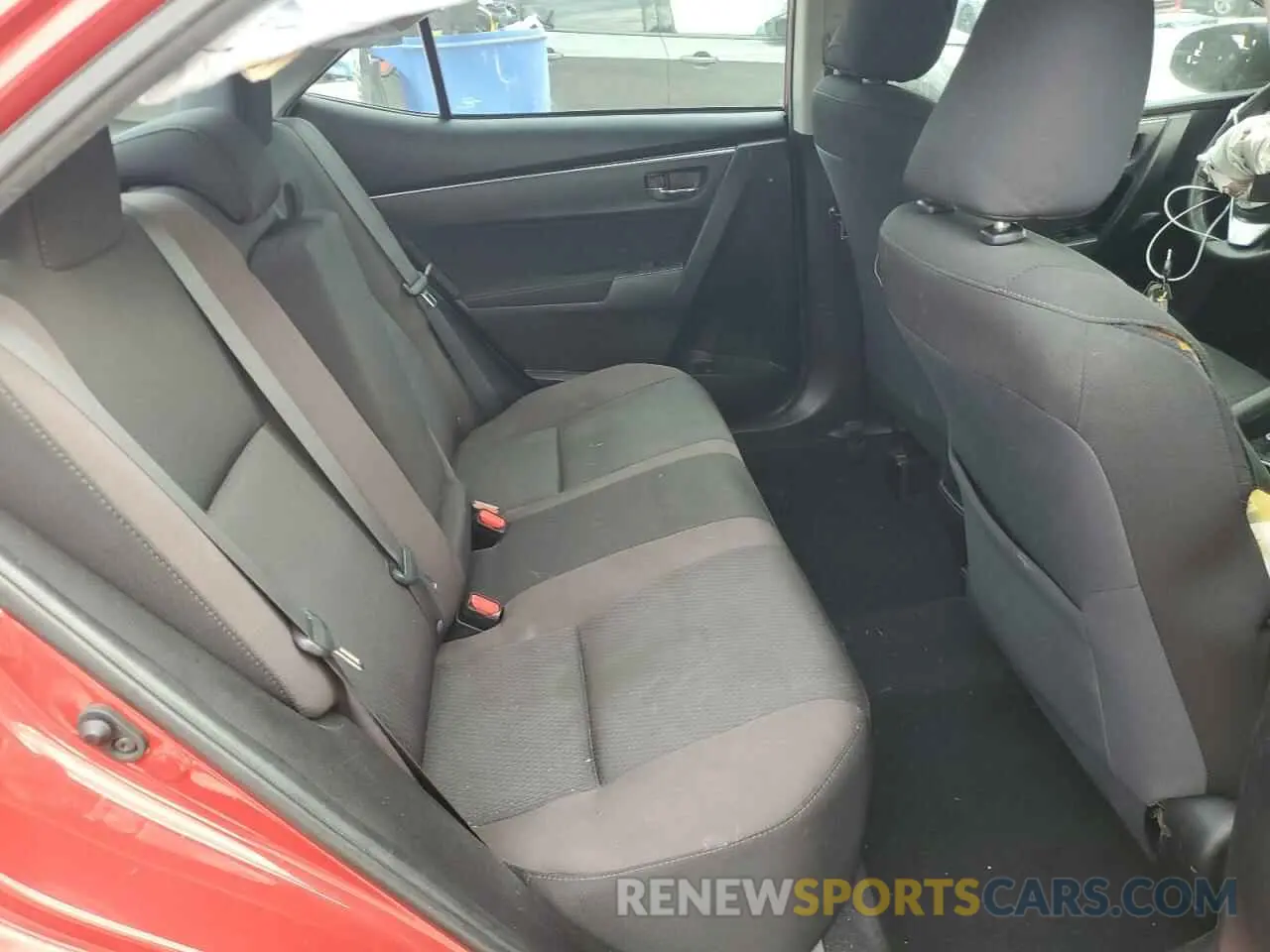 10 fotografías del automóvil dañado 5YFBURHE0KP930460 TOYOTA COROLLA 2019