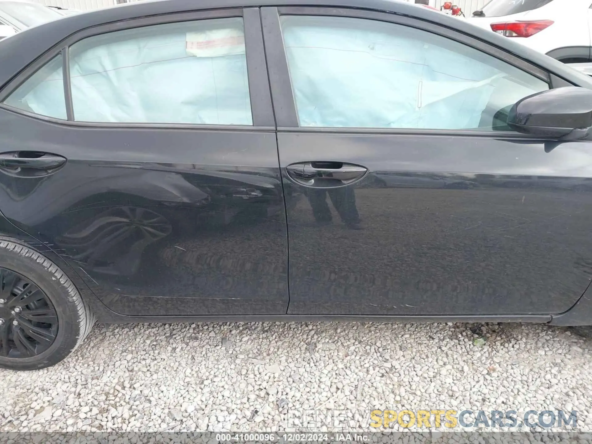 14 fotografías del automóvil dañado 5YFBURHE0KP935089 TOYOTA COROLLA 2019