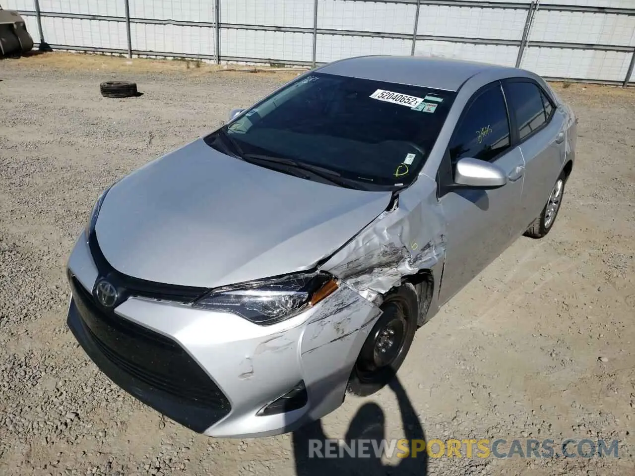 2 fotografías del automóvil dañado 5YFBURHE0KP936839 TOYOTA COROLLA 2019