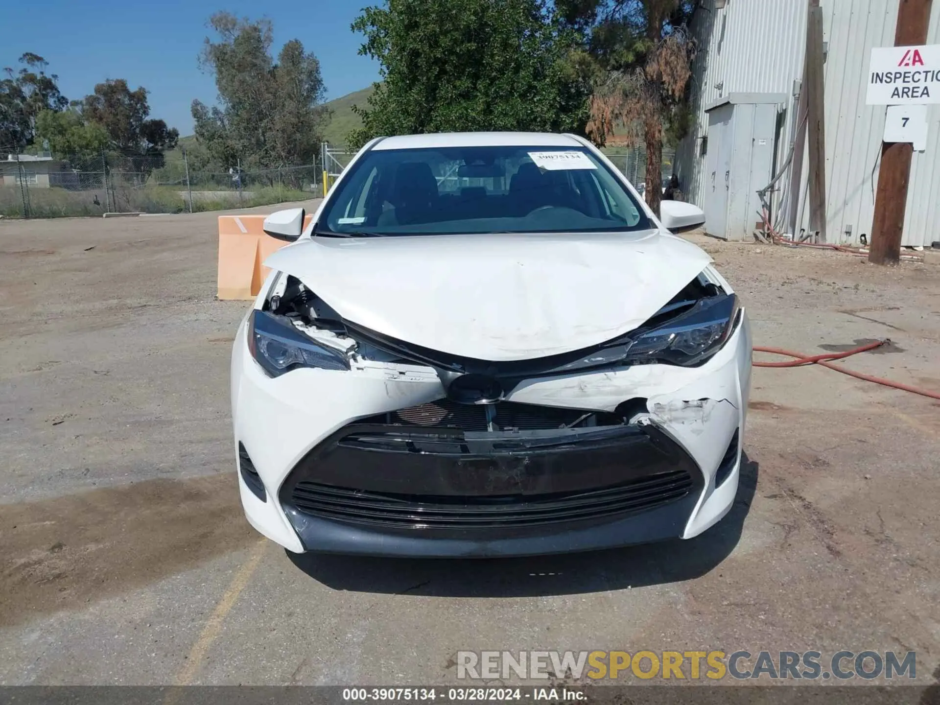 12 fotografías del automóvil dañado 5YFBURHE0KP938266 TOYOTA COROLLA 2019
