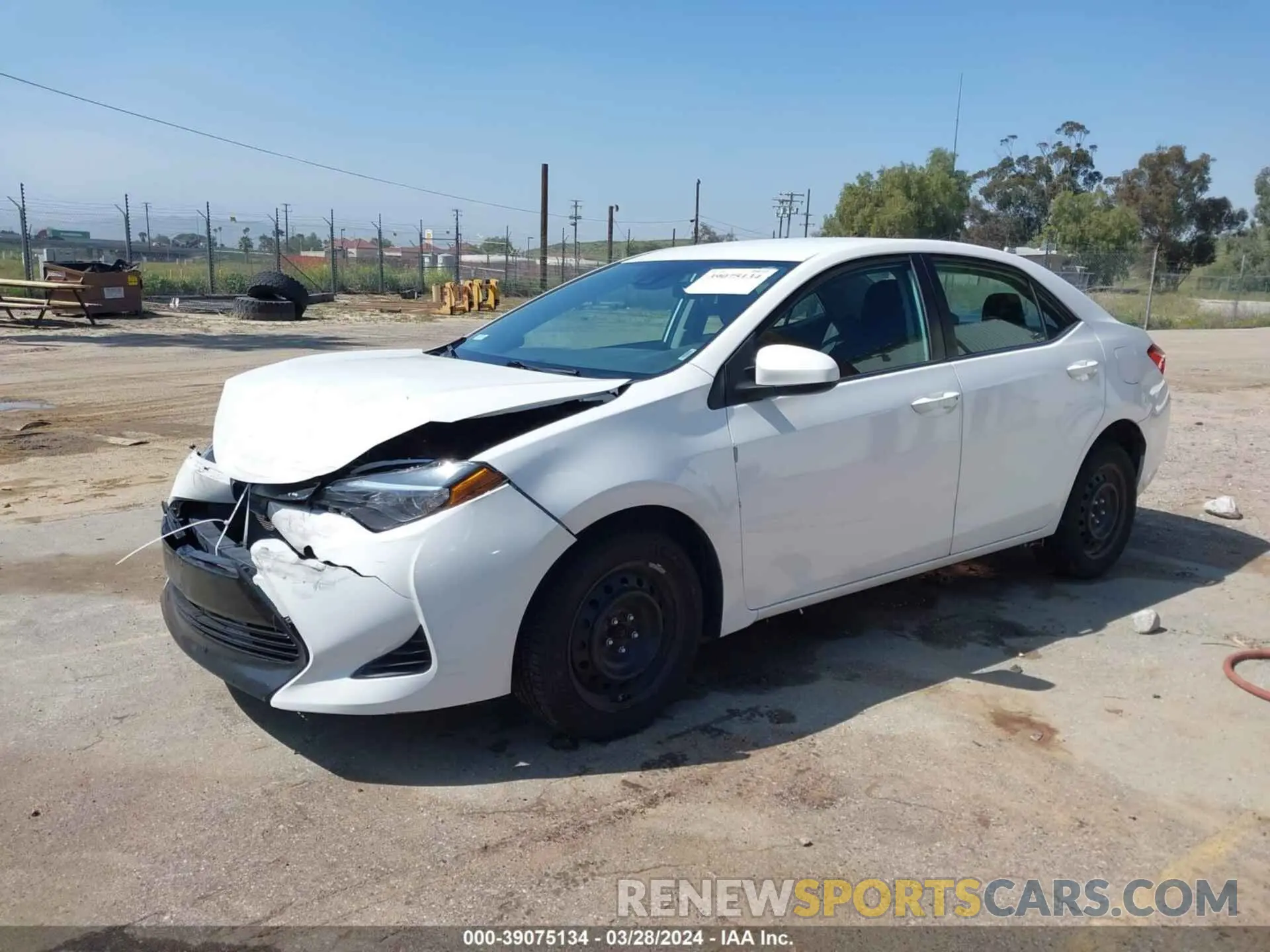 2 fotografías del automóvil dañado 5YFBURHE0KP938266 TOYOTA COROLLA 2019