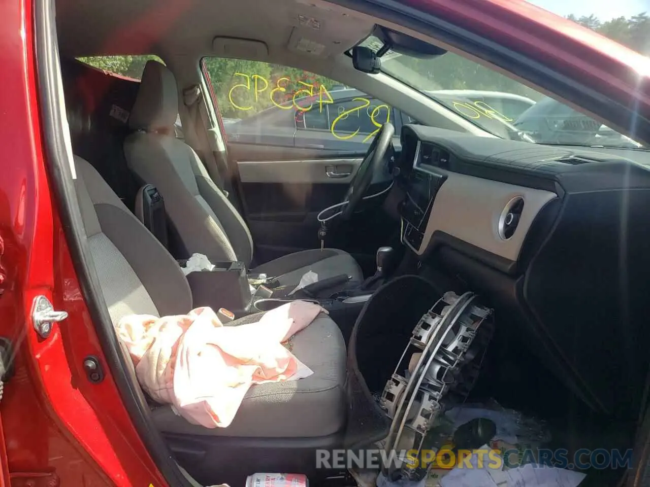 5 fotografías del automóvil dañado 5YFBURHE0KP941443 TOYOTA COROLLA 2019