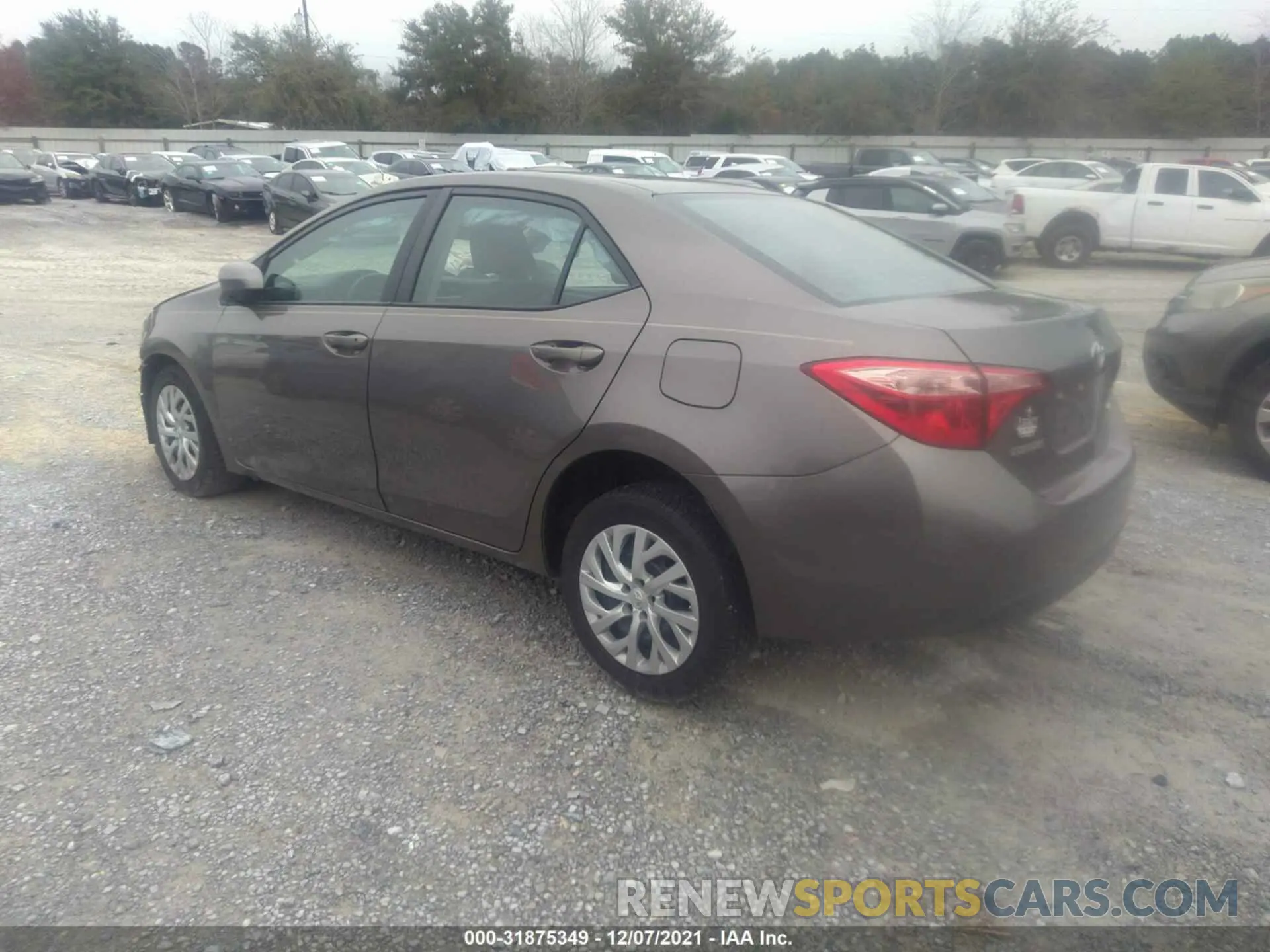 3 fotografías del automóvil dañado 5YFBURHE0KP947081 TOYOTA COROLLA 2019