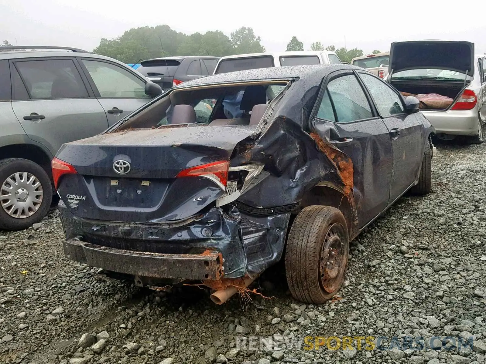 4 fotografías del automóvil dañado 5YFBURHE0KP948439 TOYOTA COROLLA 2019