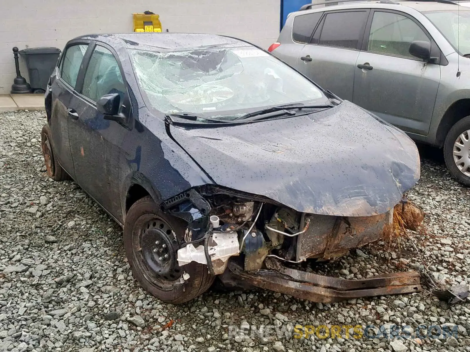 9 fotografías del automóvil dañado 5YFBURHE0KP948439 TOYOTA COROLLA 2019