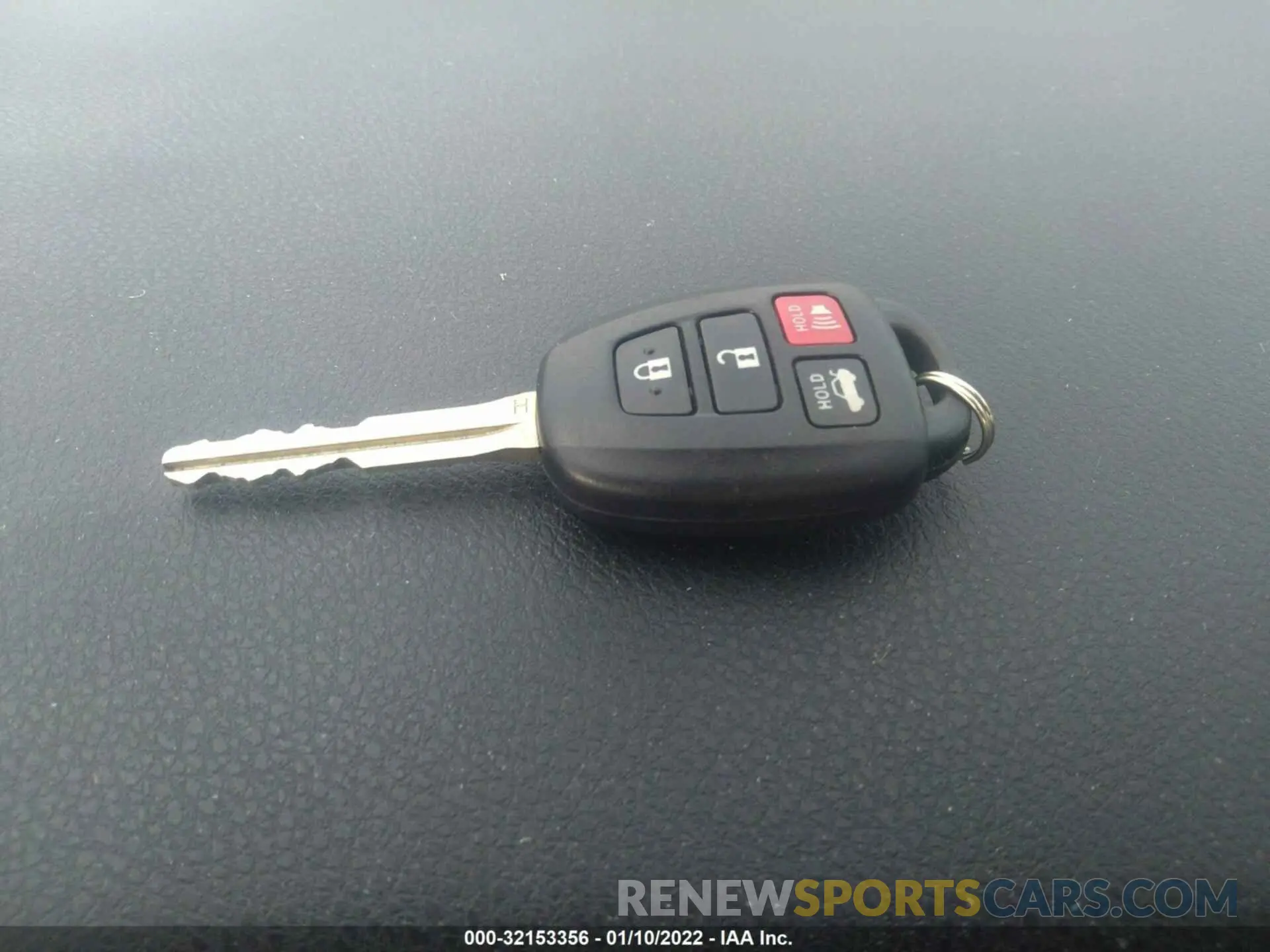 11 fotografías del automóvil dañado 5YFBURHE1KP860757 TOYOTA COROLLA 2019