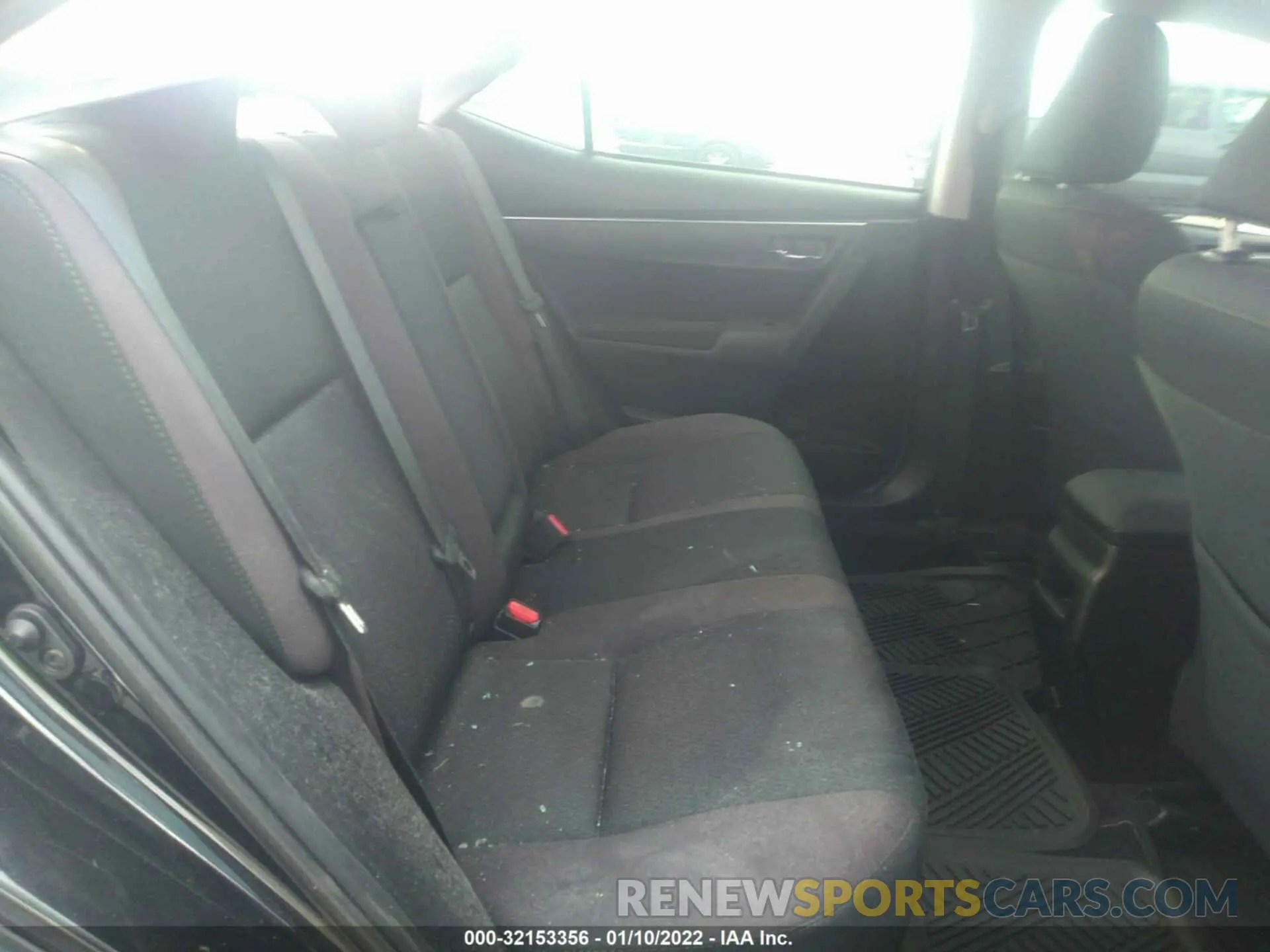 8 fotografías del automóvil dañado 5YFBURHE1KP860757 TOYOTA COROLLA 2019
