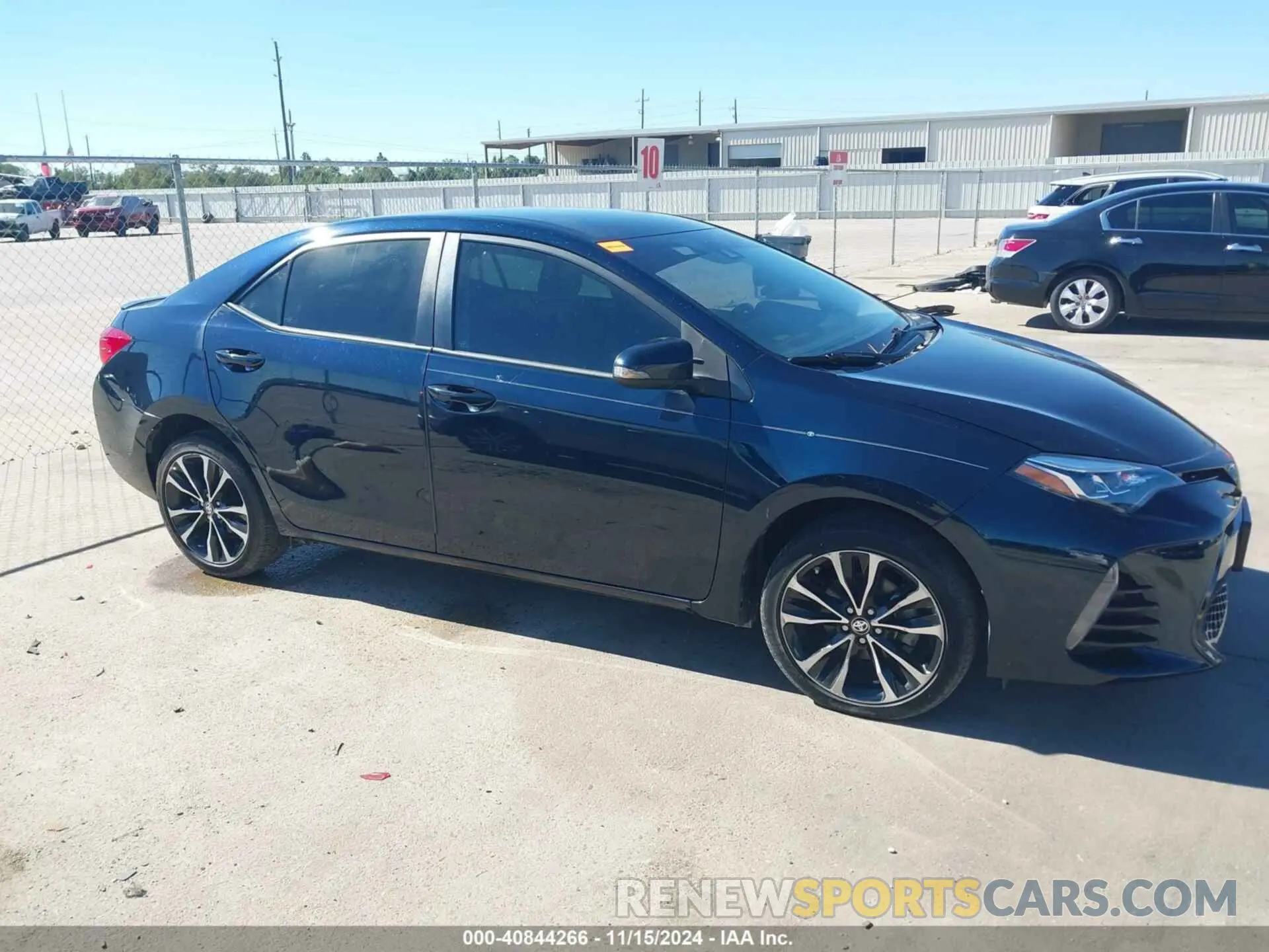 13 fotografías del automóvil dañado 5YFBURHE1KP869104 TOYOTA COROLLA 2019
