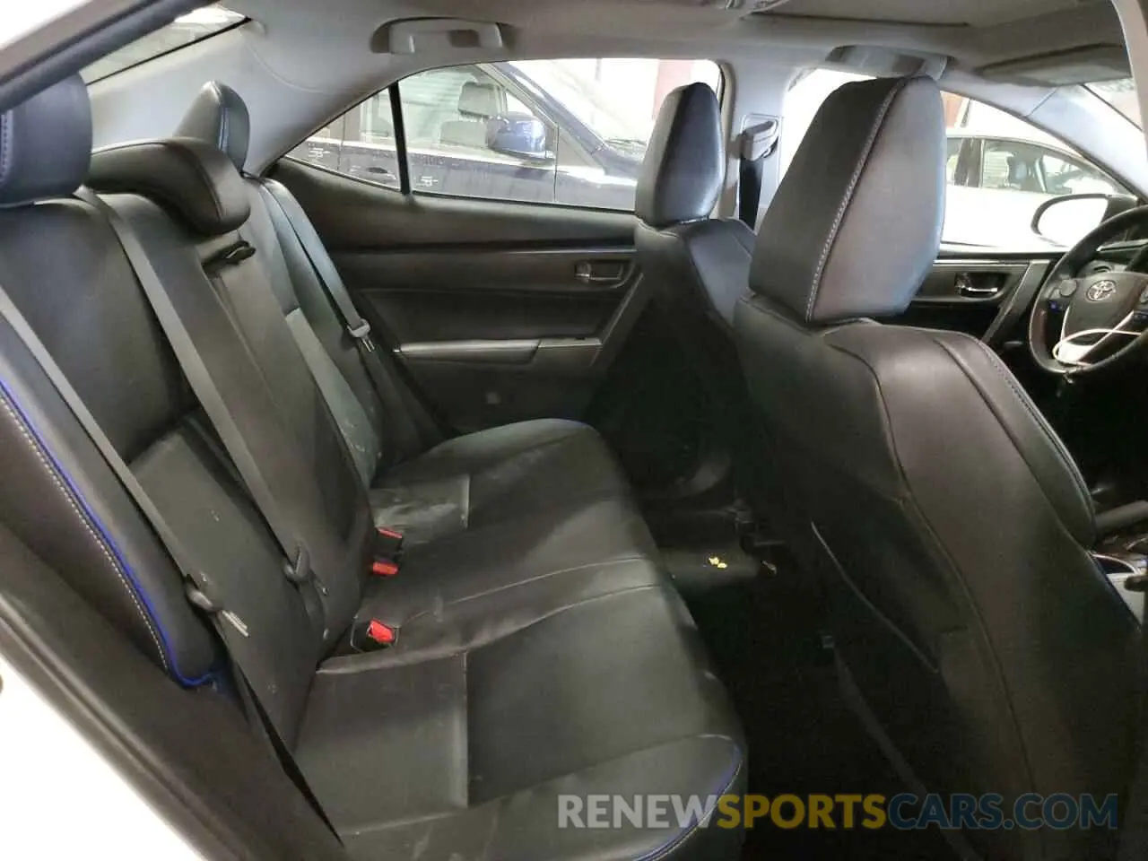 10 fotografías del automóvil dañado 5YFBURHE1KP870494 TOYOTA COROLLA 2019